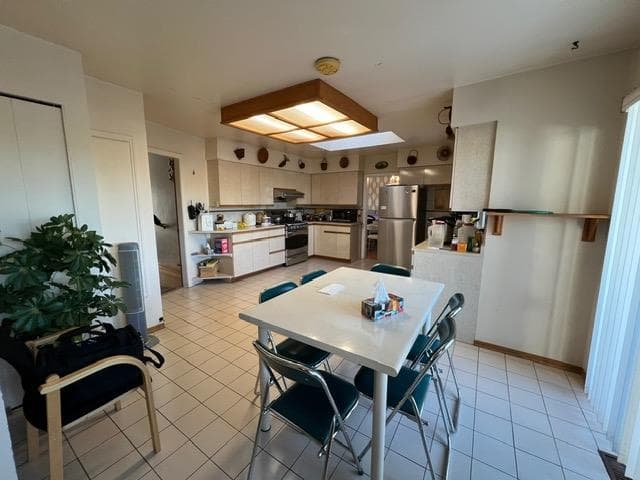 2435 E 38th Avenue, Vancouver, V5R 2T8 — photo 4