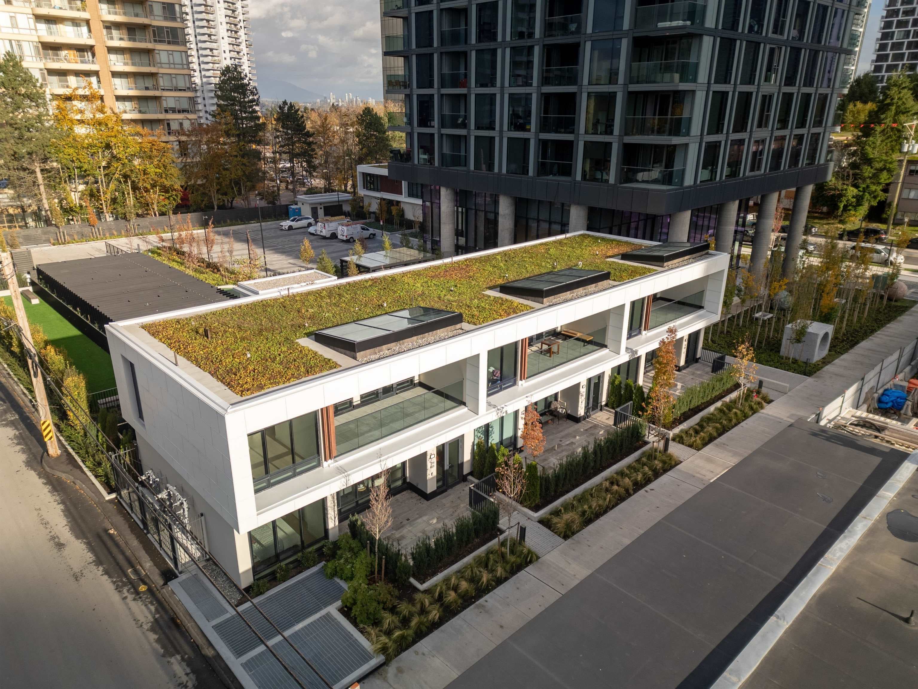 101 - 5987 Wilson Avenue, Burnaby, V5H 0L7 — photo 2