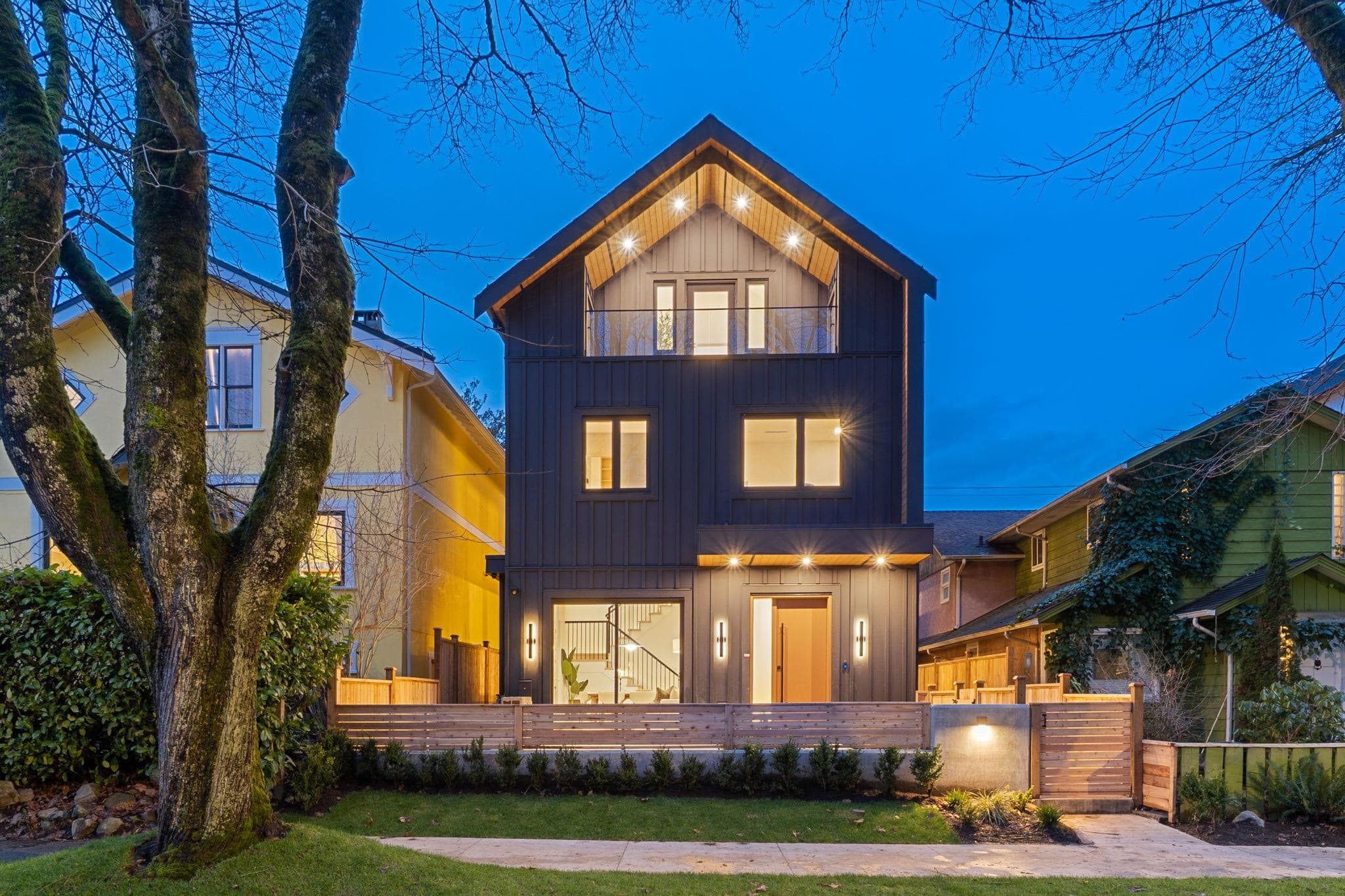 1 - 1945 E 13th Avenue, Vancouver, V5N 2C3 — photo 1