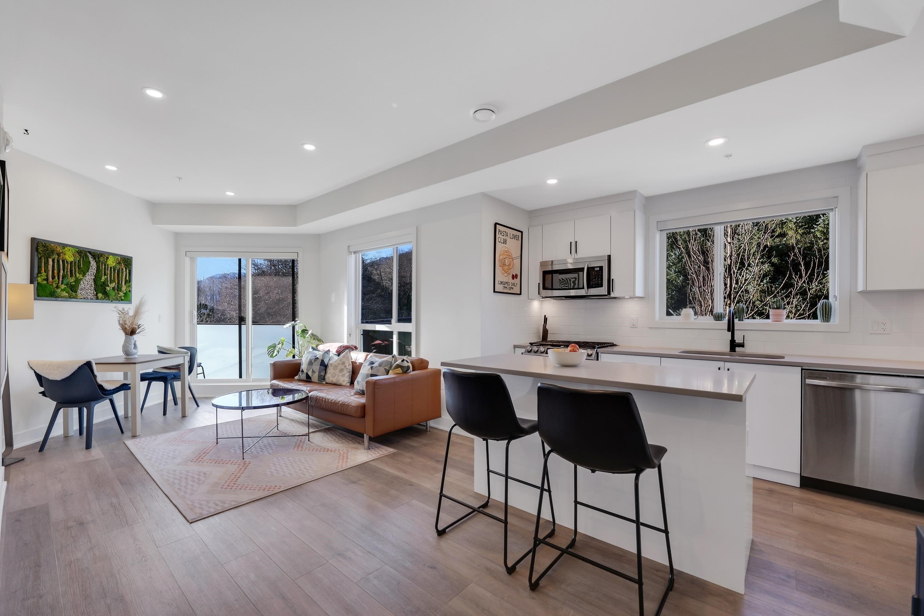 207 - 37808 Third Avenue, Squamish