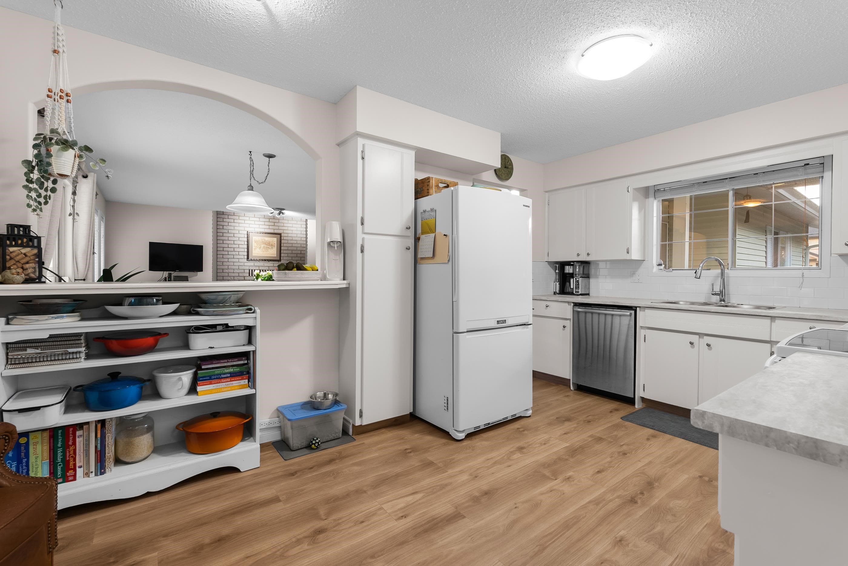32864 Capilano Place, Abbotsford, V2S 7B4 — photo 4