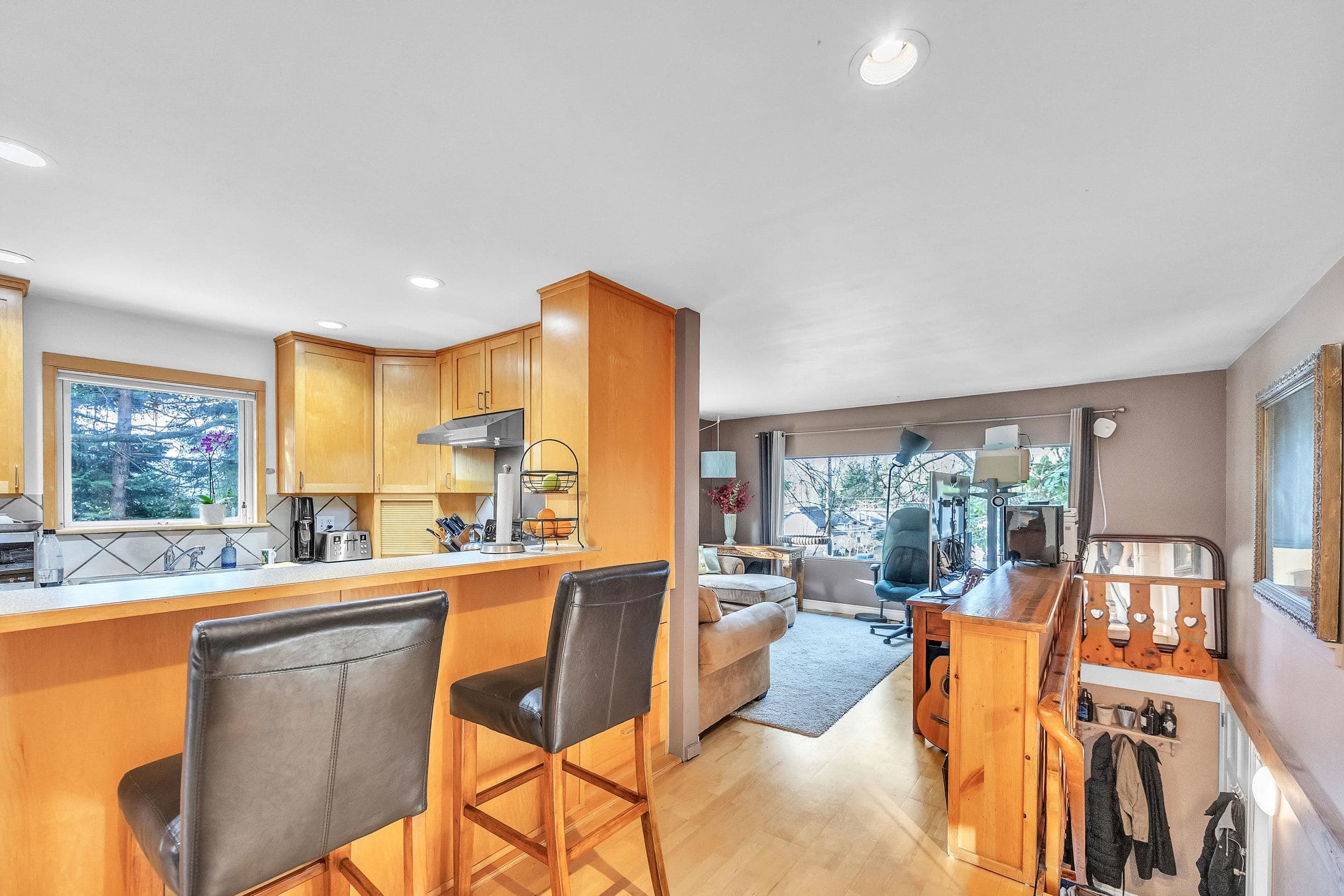 3710 Hoskins Road, North Vancouver, V7K 2N8 — photo 5
