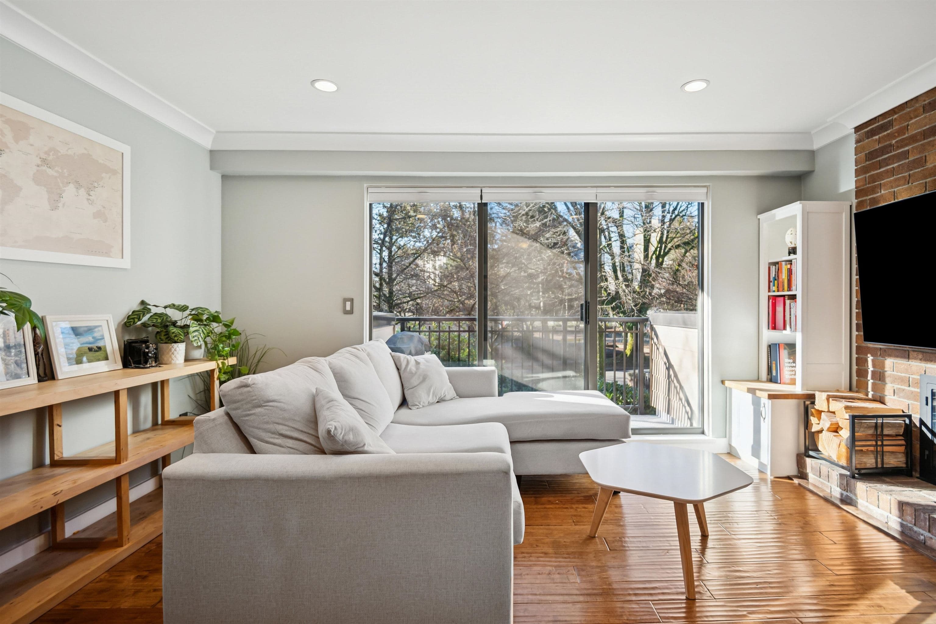 202 - 1157 Nelson Street, Vancouver, V6E 1J3 — photo 2