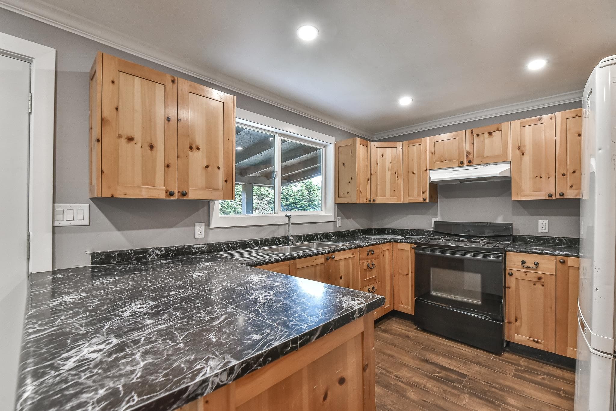 9707 287 Street, Maple Ridge, V2W 1K9 — photo 4