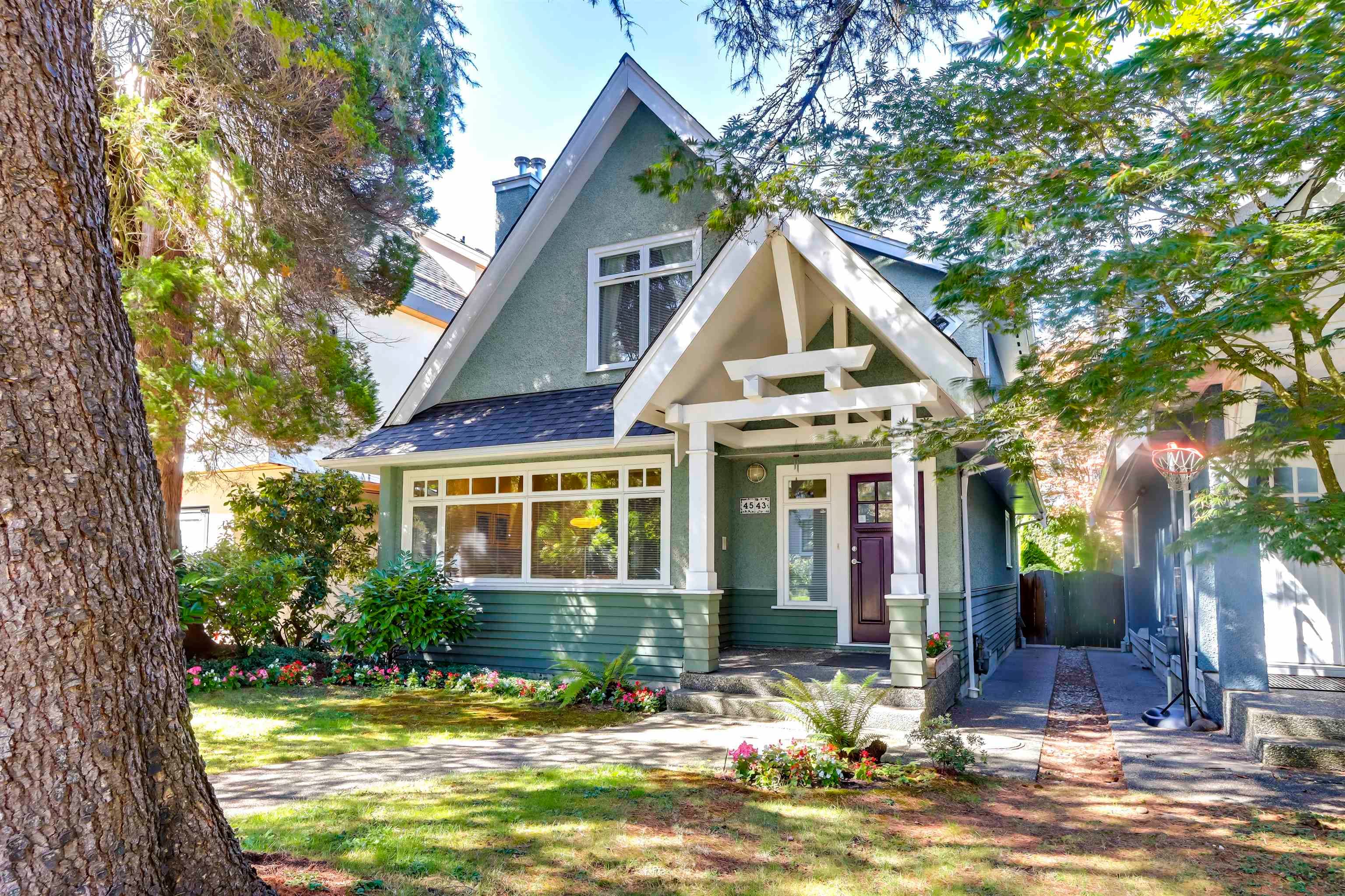 4543 W 11th Avenue, Vancouver, V6R 2M5 — photo 1