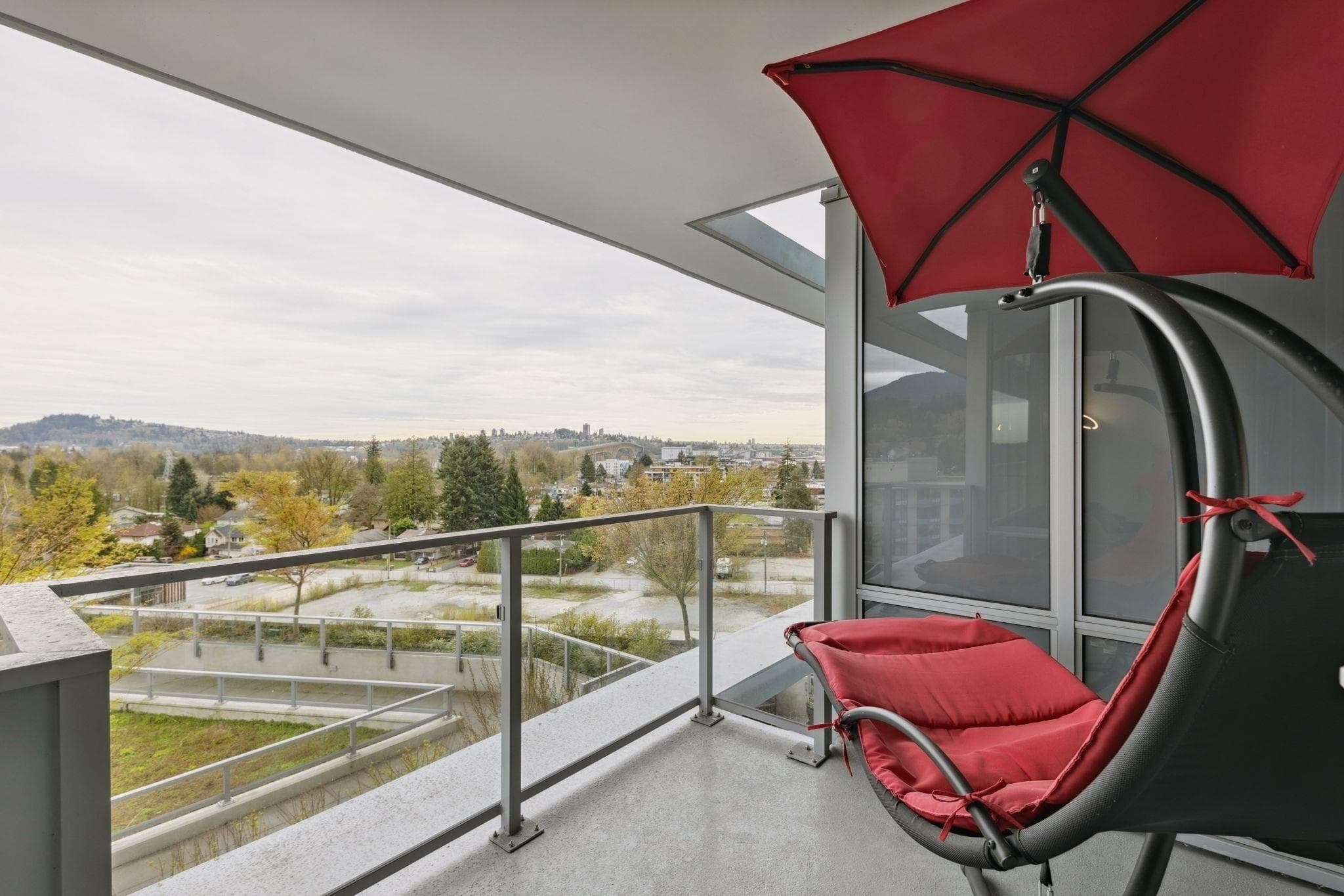 1005 - 1500 Fern Street, North Vancouver, V7J 0E6 — photo 3