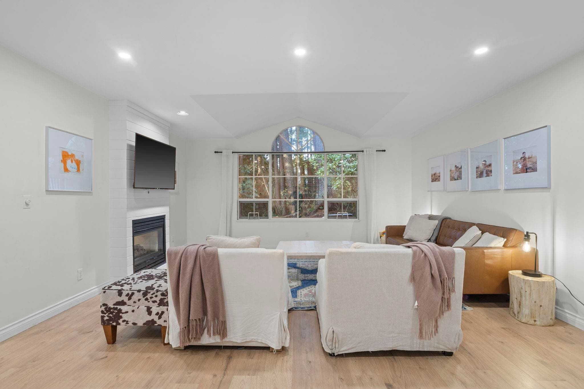 31 Deerwood Place, Port Moody, V3H 4X7 — photo 3