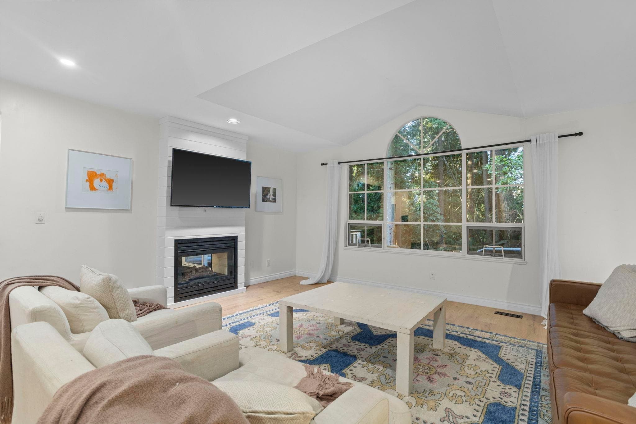 31 Deerwood Place, Port Moody, V3H 4X7 — photo 1
