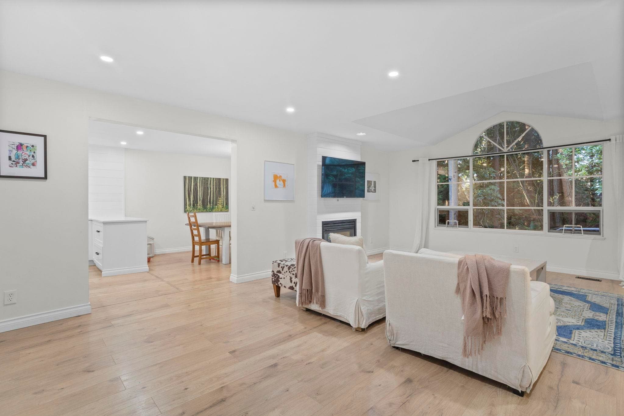 31 Deerwood Place, Port Moody, V3H 4X7 — photo 5