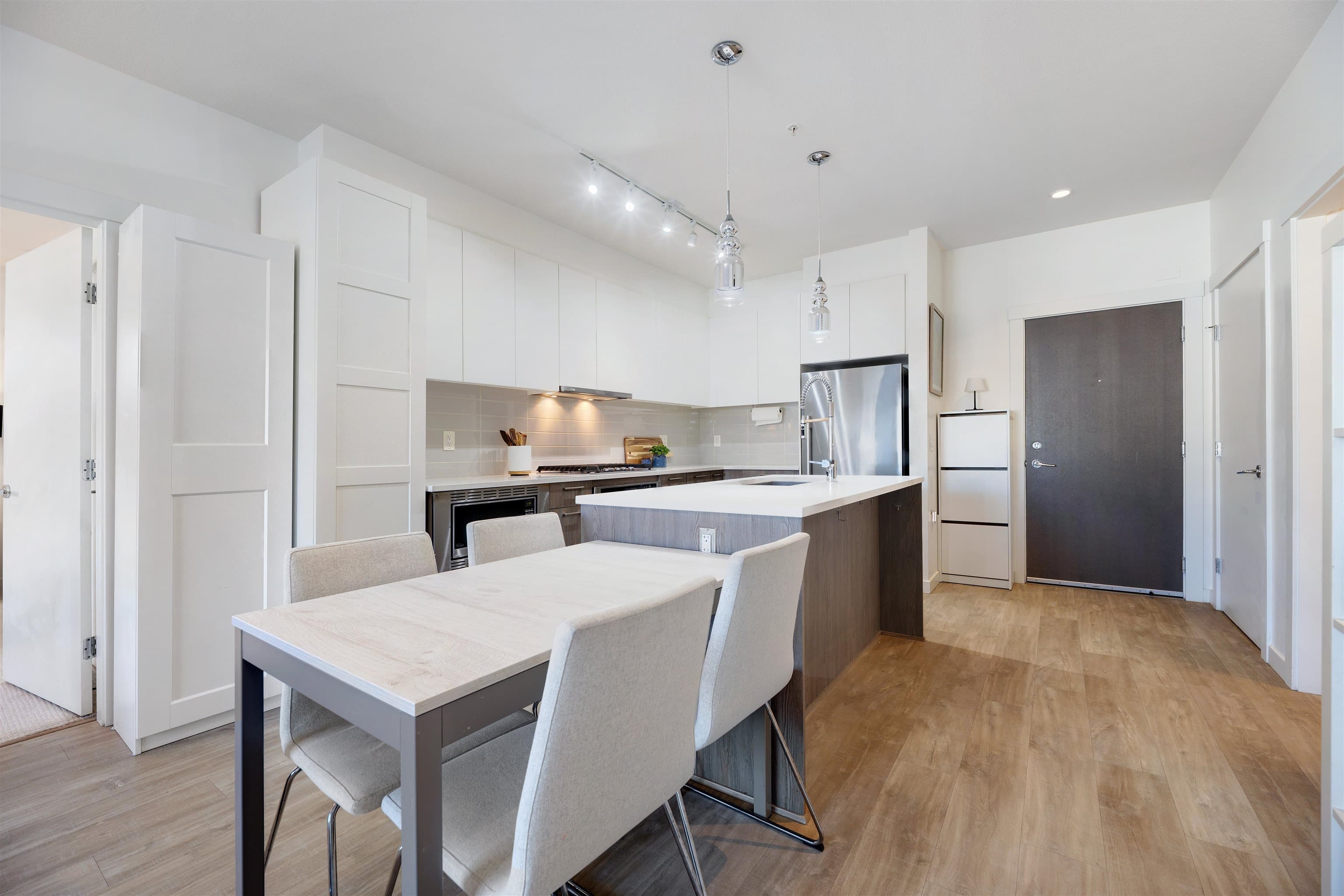 306 - 625 E 3rd Street, North Vancouver, V7L 1G6 — photo 4