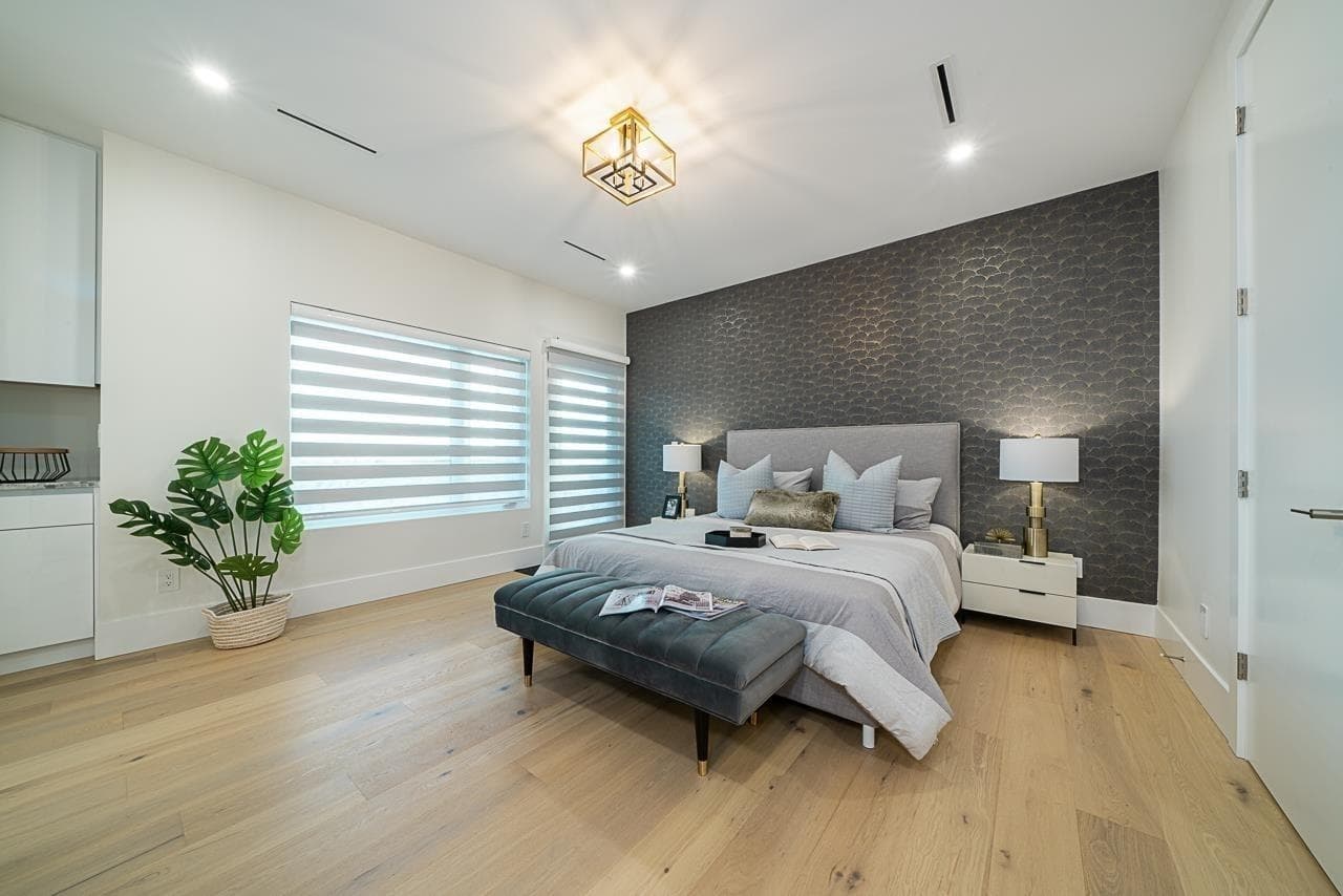 5655 Portland Street, Burnaby, V5J 2R7 — photo 5