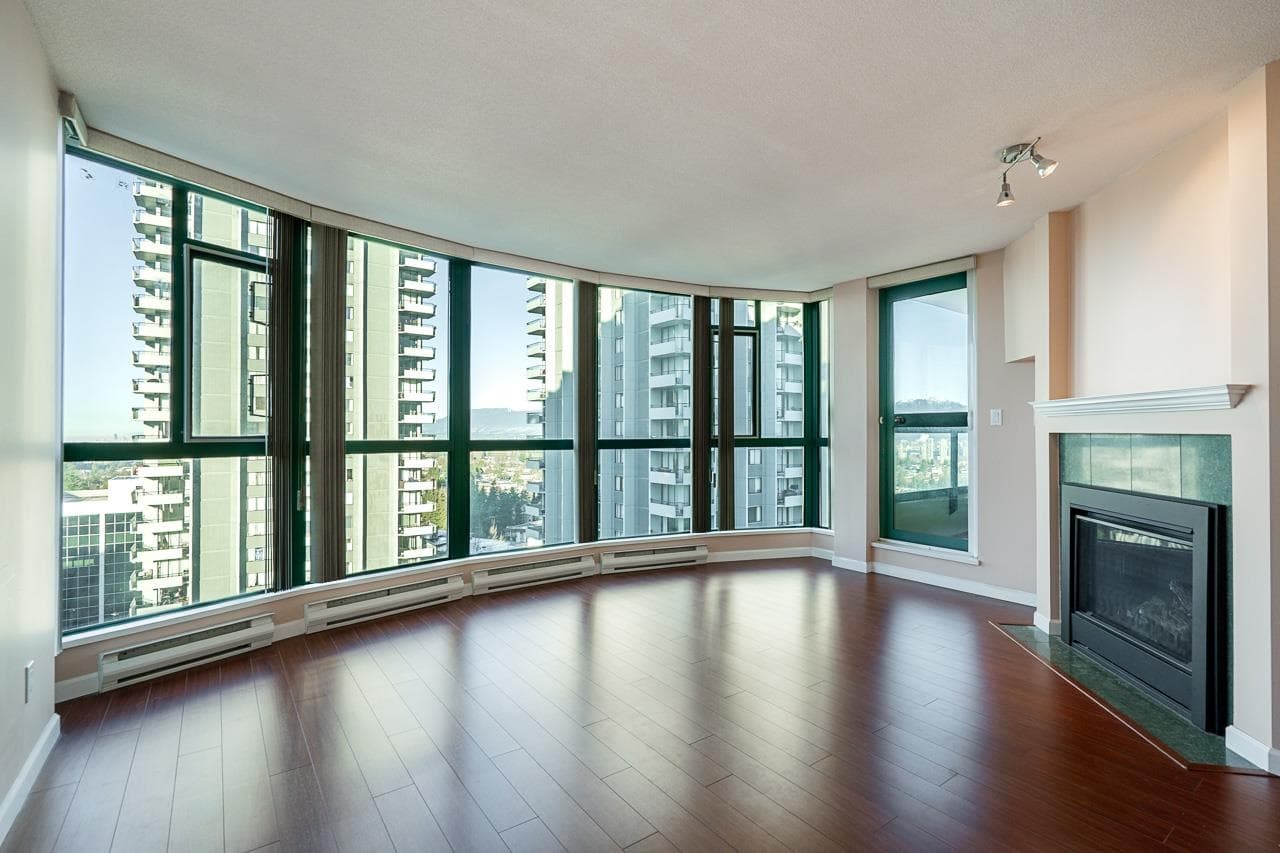 1505 - 5899 Wilson Avenue, Burnaby, V5H 4R9 — photo 2