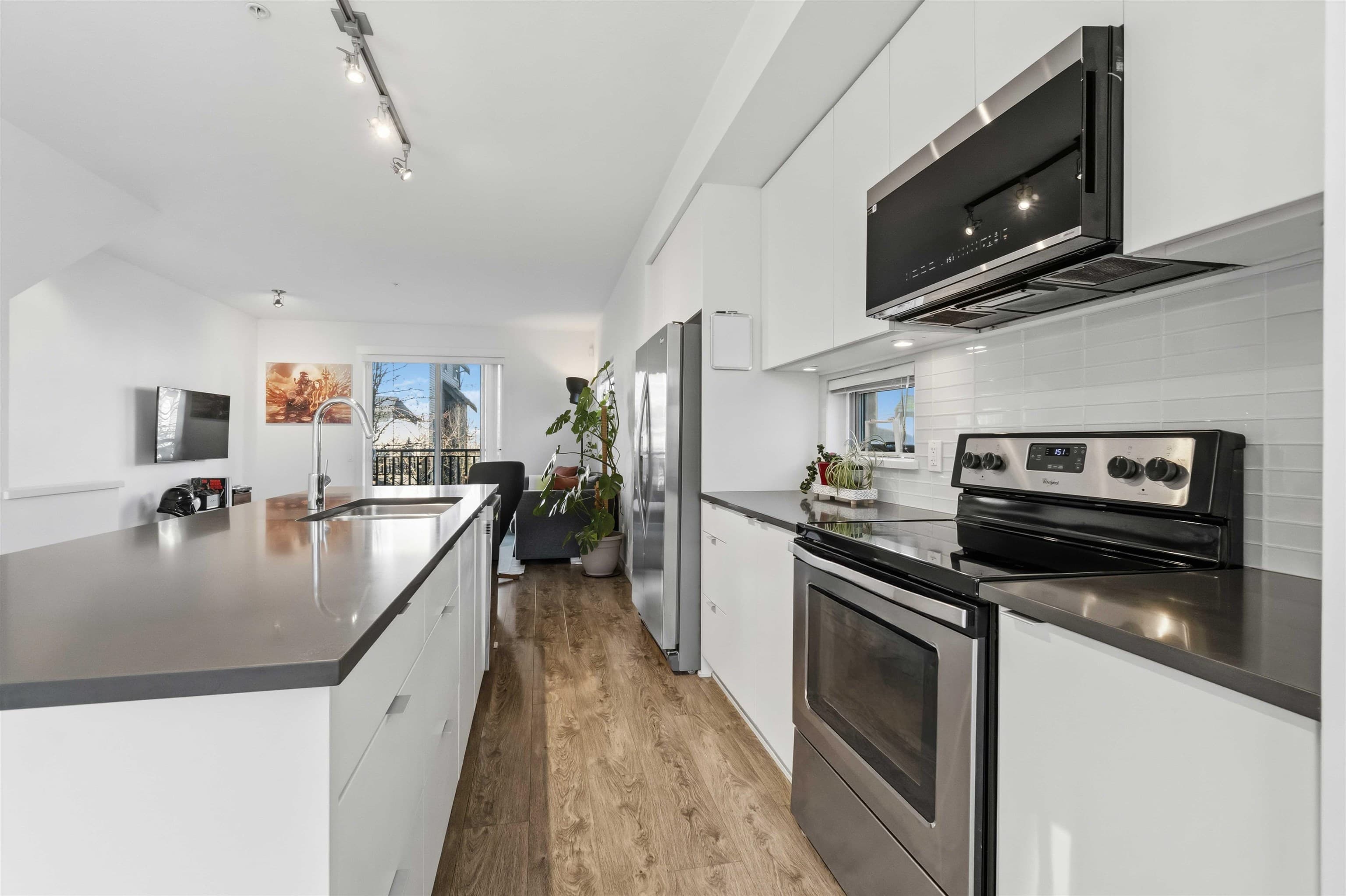 32 - 2325 Ranger Lane, Port Coquitlam, V3B 0K7 — photo 5