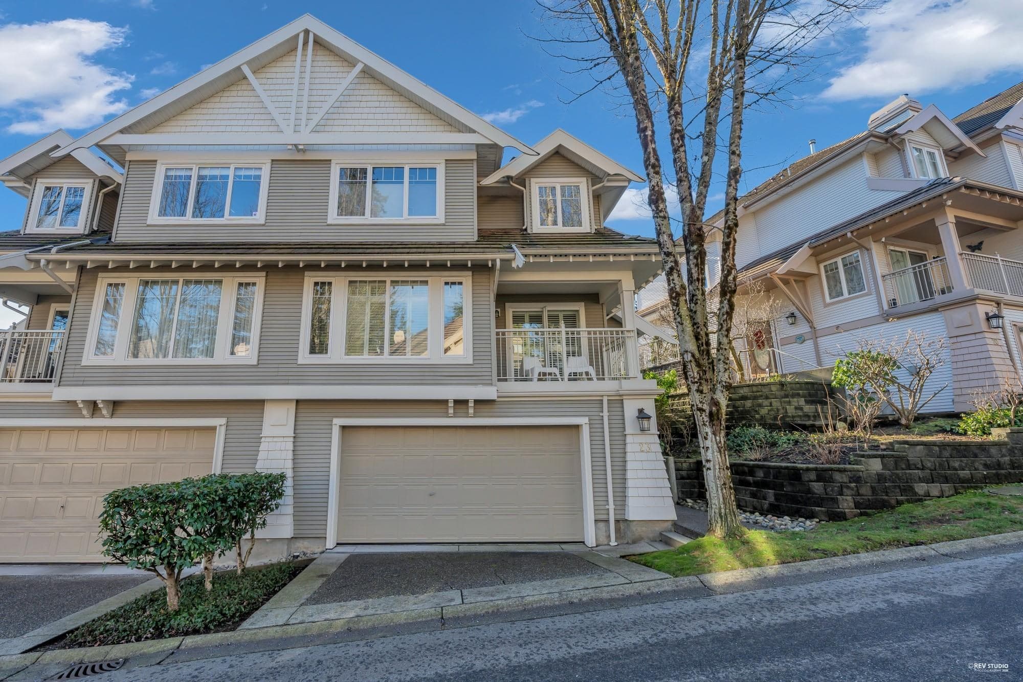 23 - 3405 Plateau Boulevard, Coquitlam, V3E 3L7 — photo 1