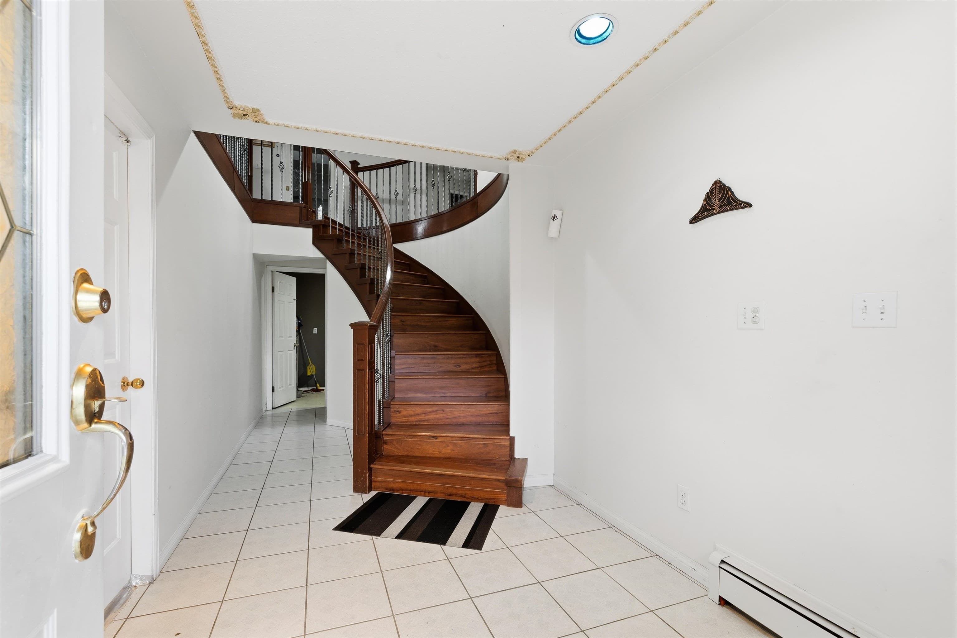 7076 122a Street, Surrey, V3W 4Z8 — photo 2