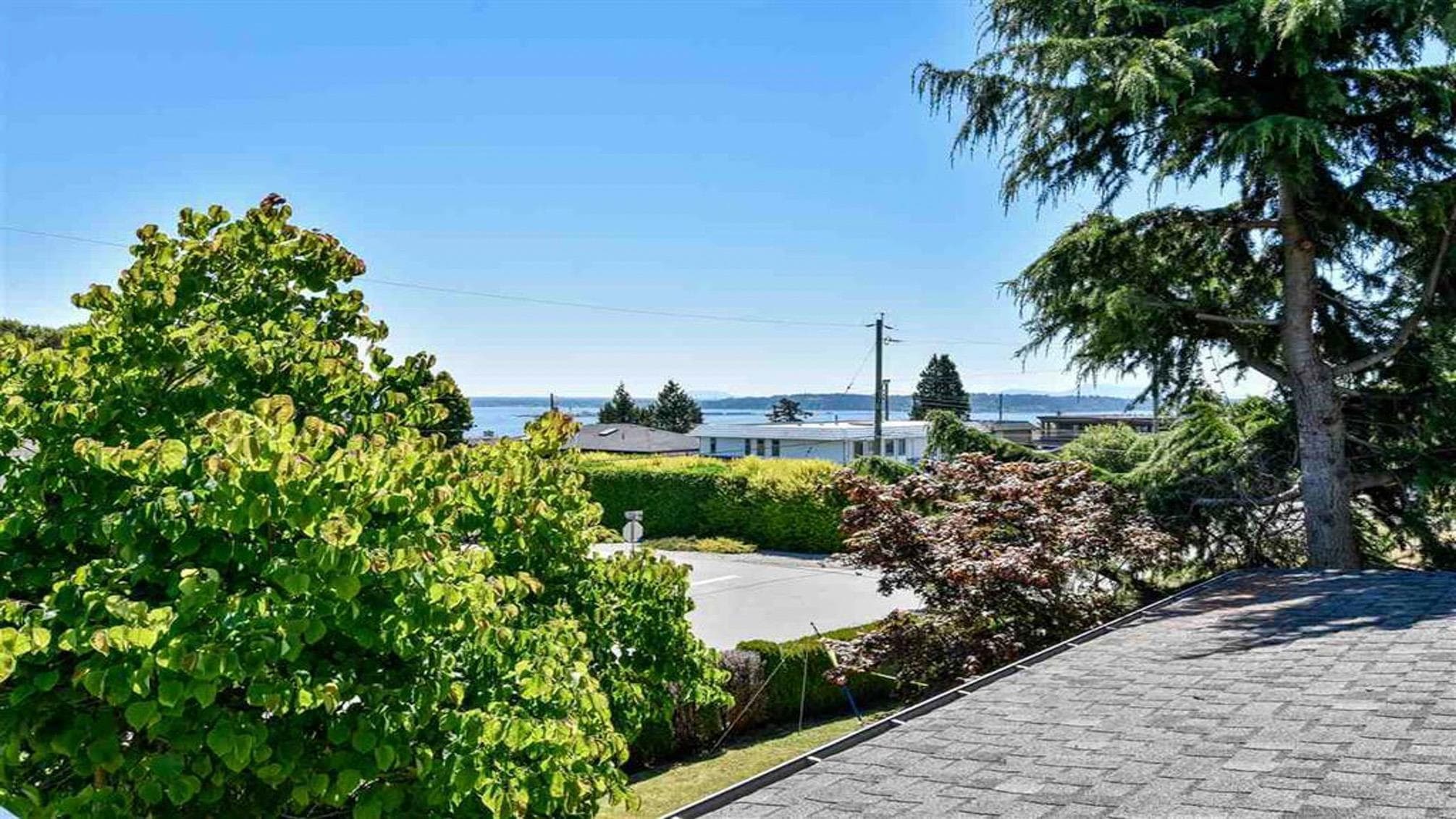 1121 Cypress Street, White Rock, V4B 4H5 — photo 5