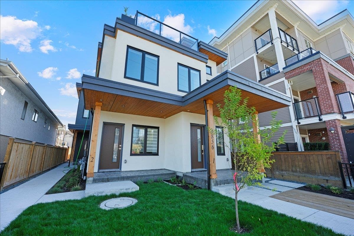 4854 Slocan Street, Vancouver, V5R 2A3 — photo 1