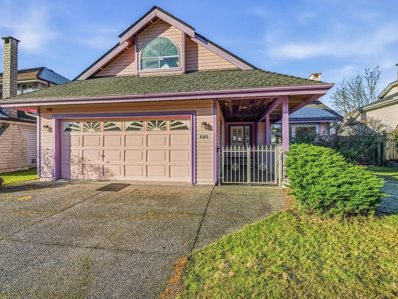 680 Linton Street, Coquitlam, V3J 6K3 — photo 1