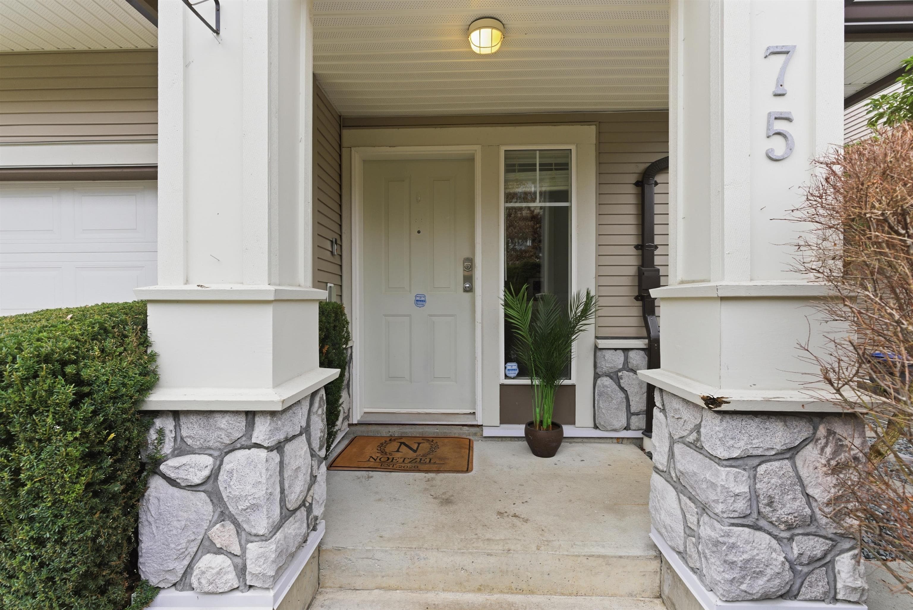 75 - 18221 68 Avenue, Surrey, V3S 9J1 — photo 2
