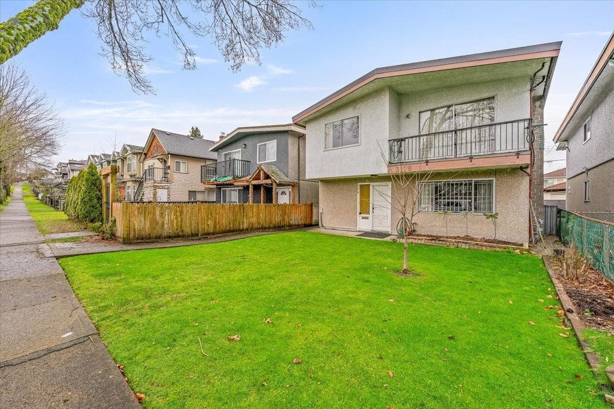 3279 Parker Street, Vancouver, V5K 2V7 — photo 2