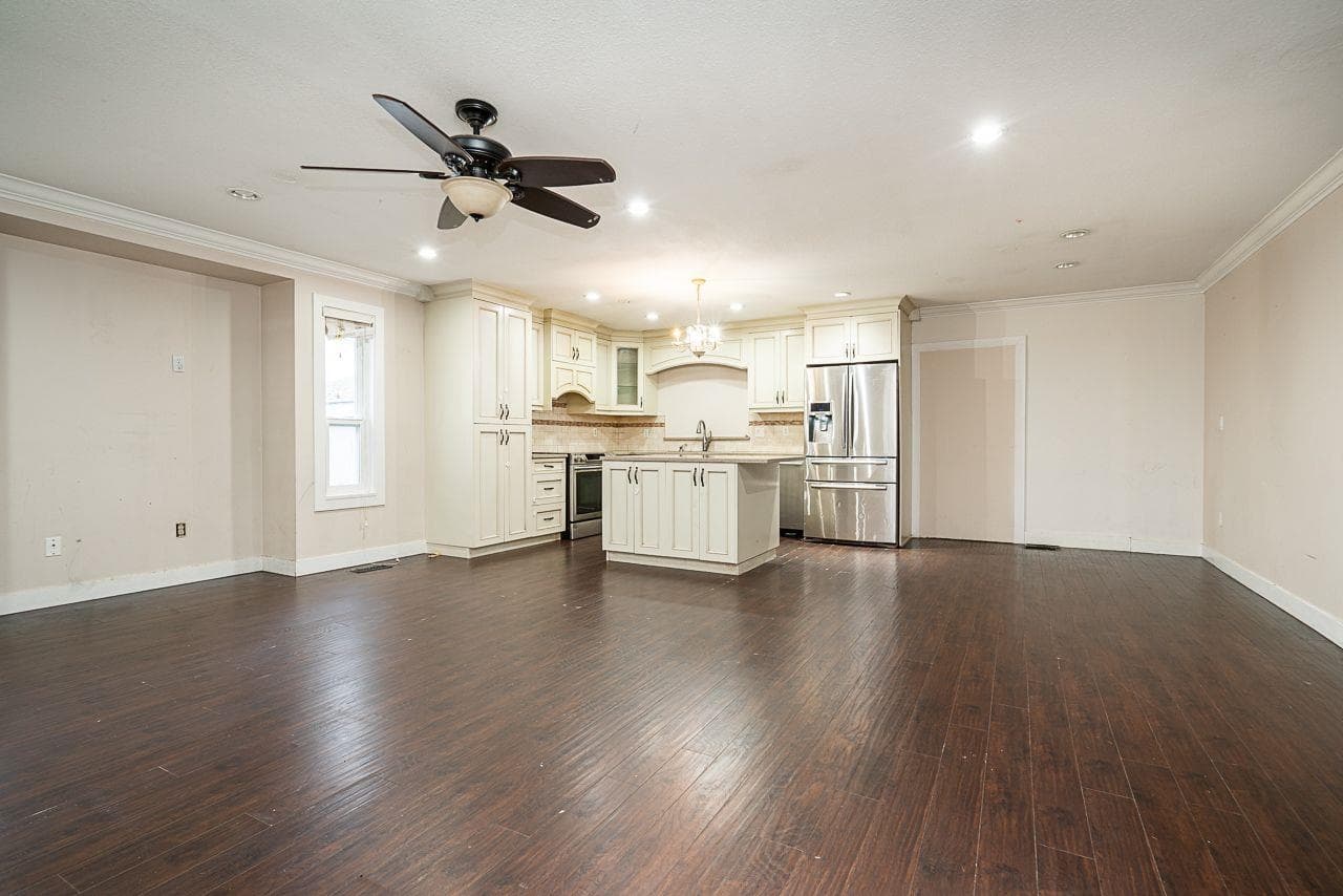 13032 61 Avenue, Surrey, V3X 2H5 — photo 3