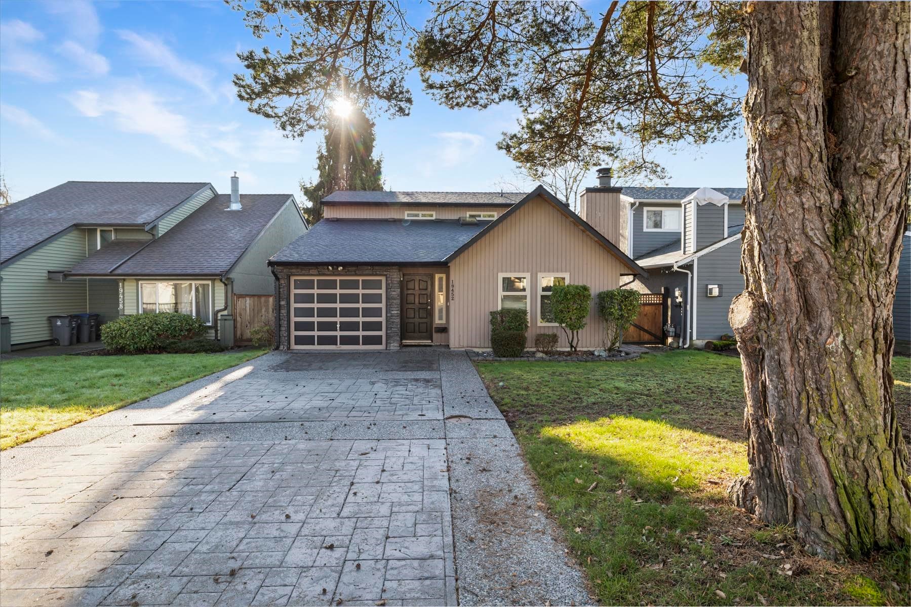19452 61 Avenue, Surrey, V3S 7L3 — photo 1