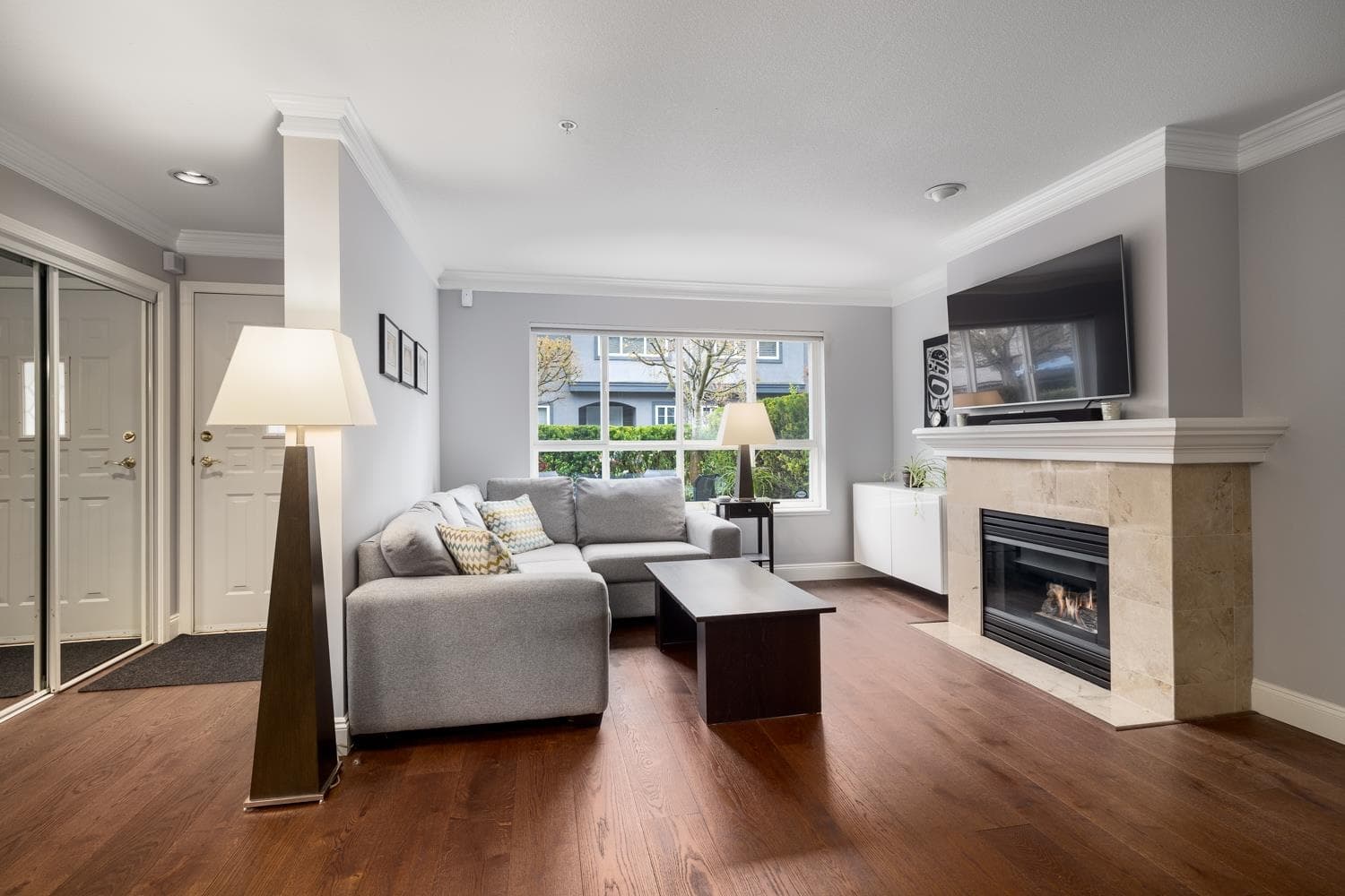6 - 258 W 14th Street, North Vancouver, V7M 1P3 — photo 3