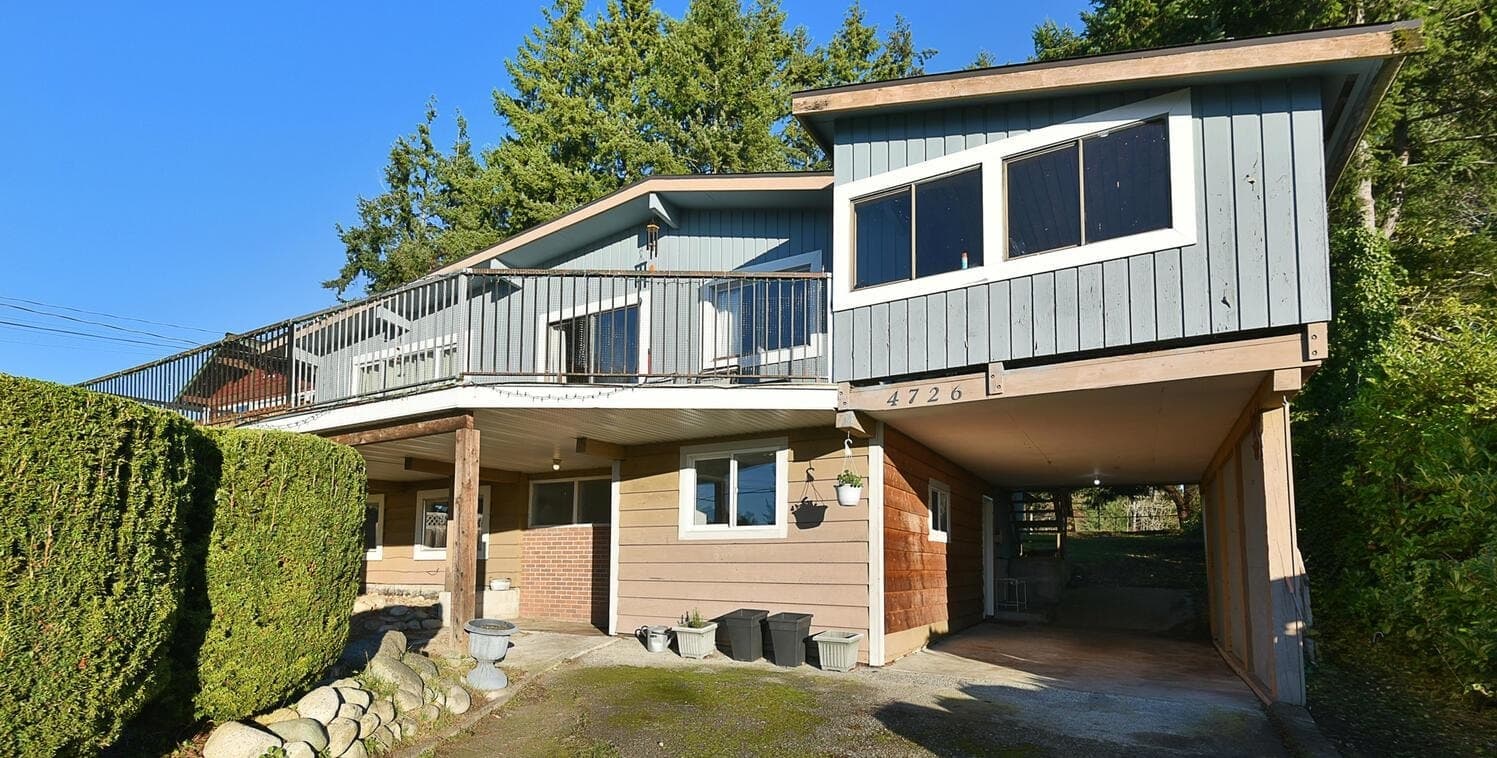 4726 Laurel Avenue, Sechelt, V7Z 0E7 — photo 1