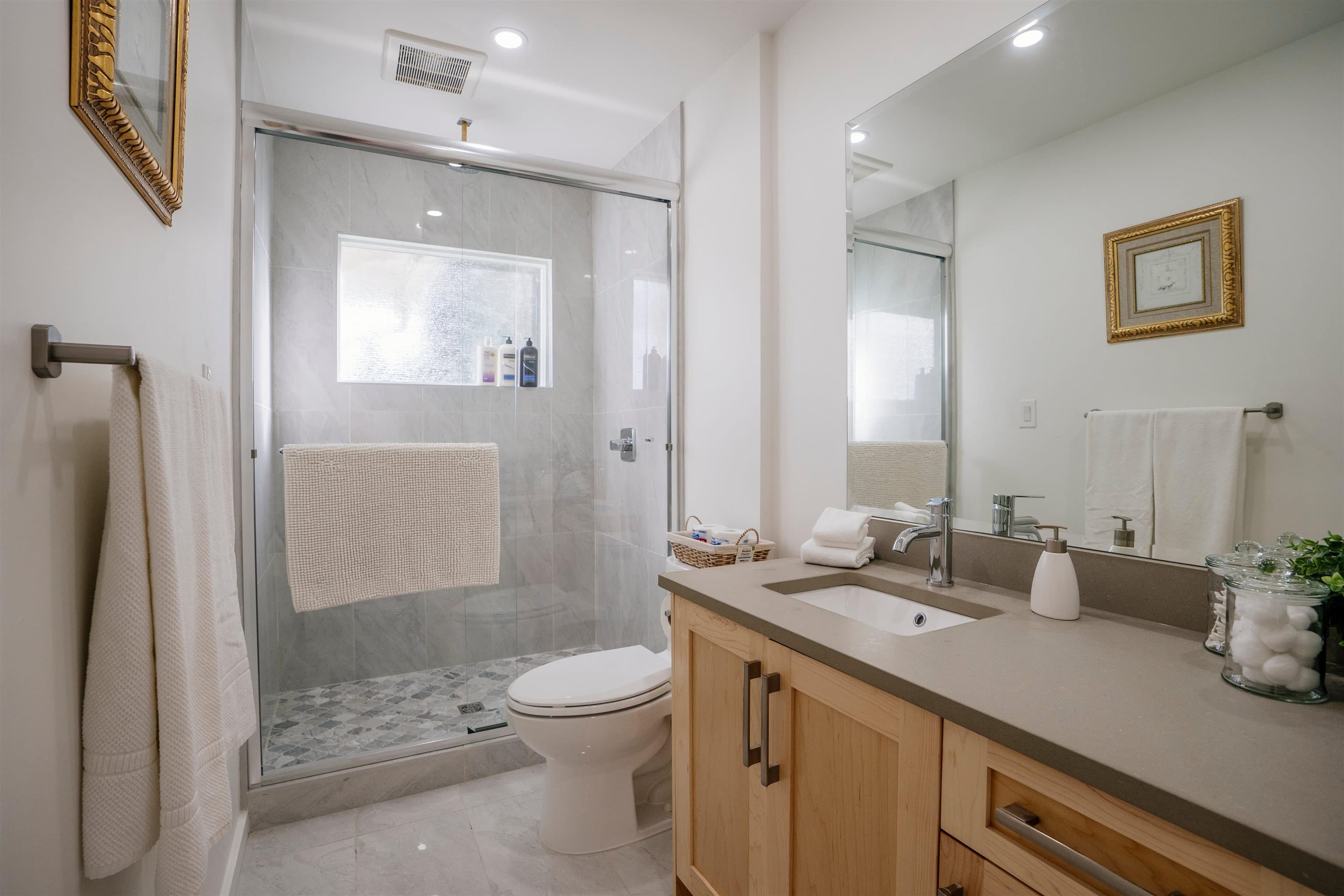 2813 St Johns Street, Port Moody, V3H 2B9 — photo 3