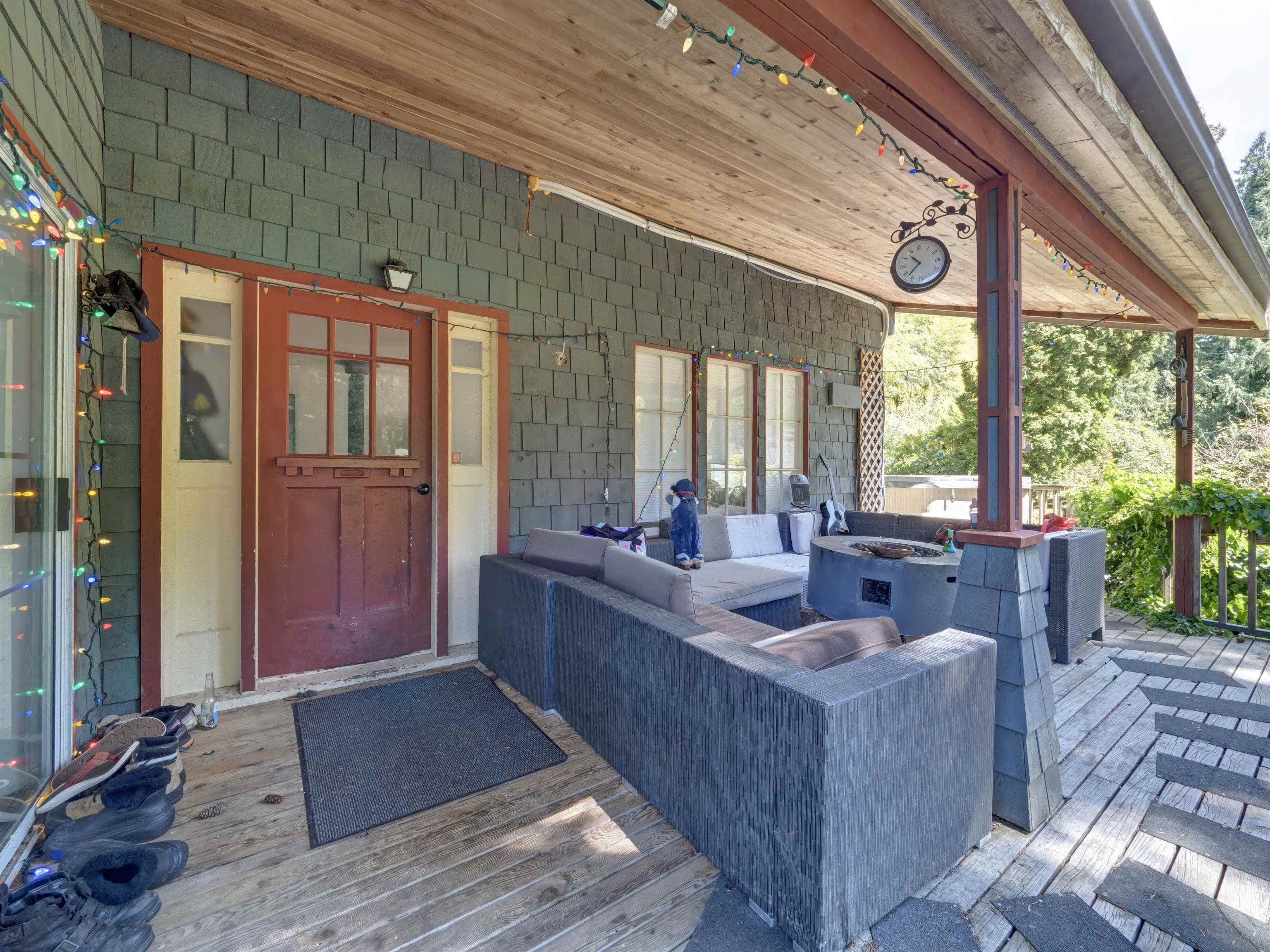2602 Lower Road, Roberts Creek, V0N 2W4 — photo 4