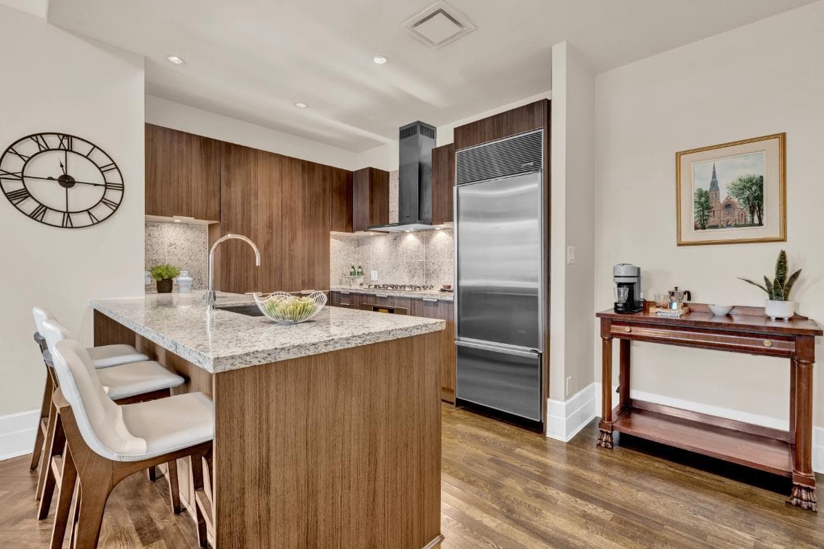 401 - 568 Waters Edge Crescent, West Vancouver, V7T 0A2 — photo 5