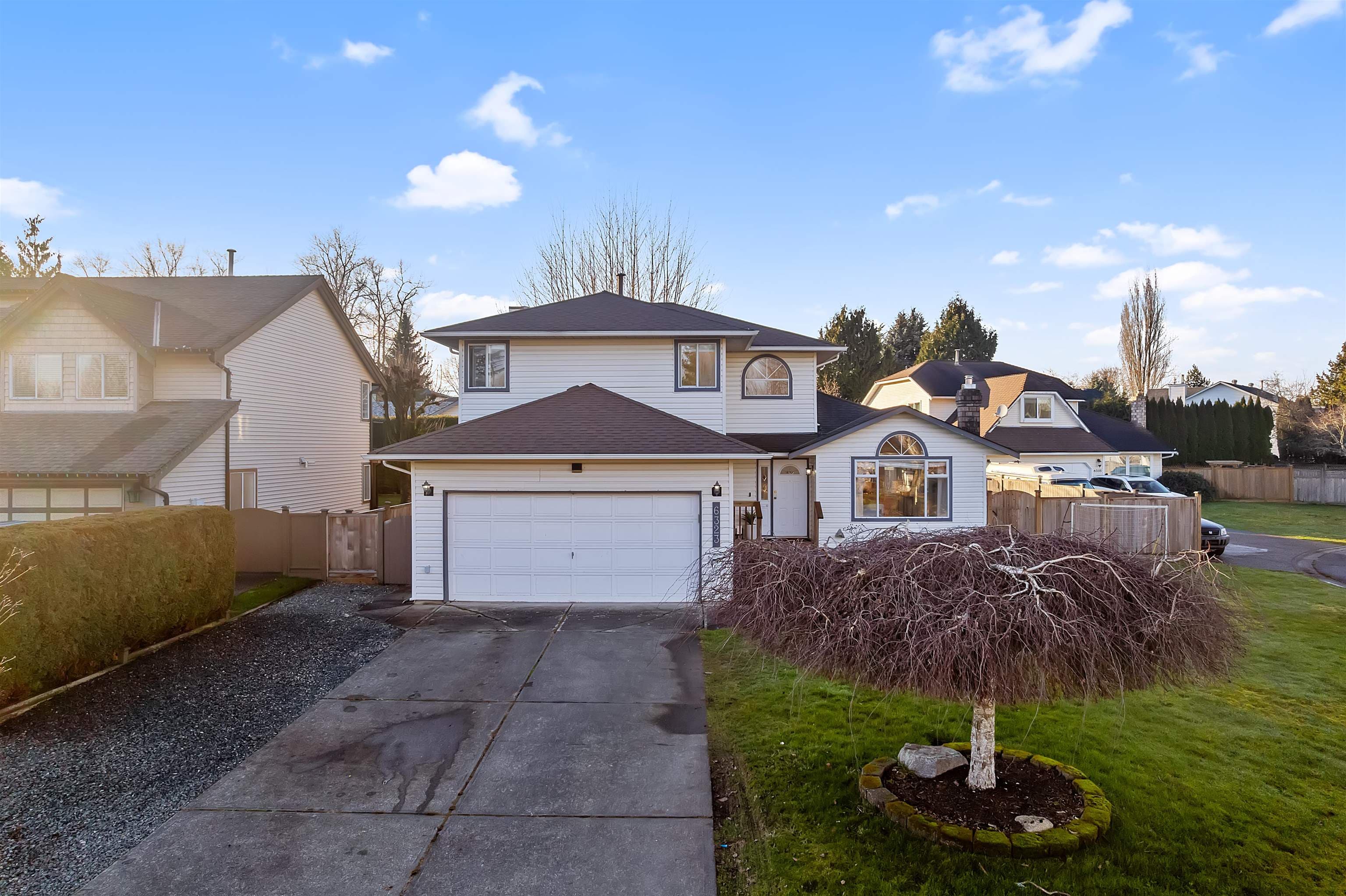 6323 171a Street, Surrey, V3S 7G4 — photo 2