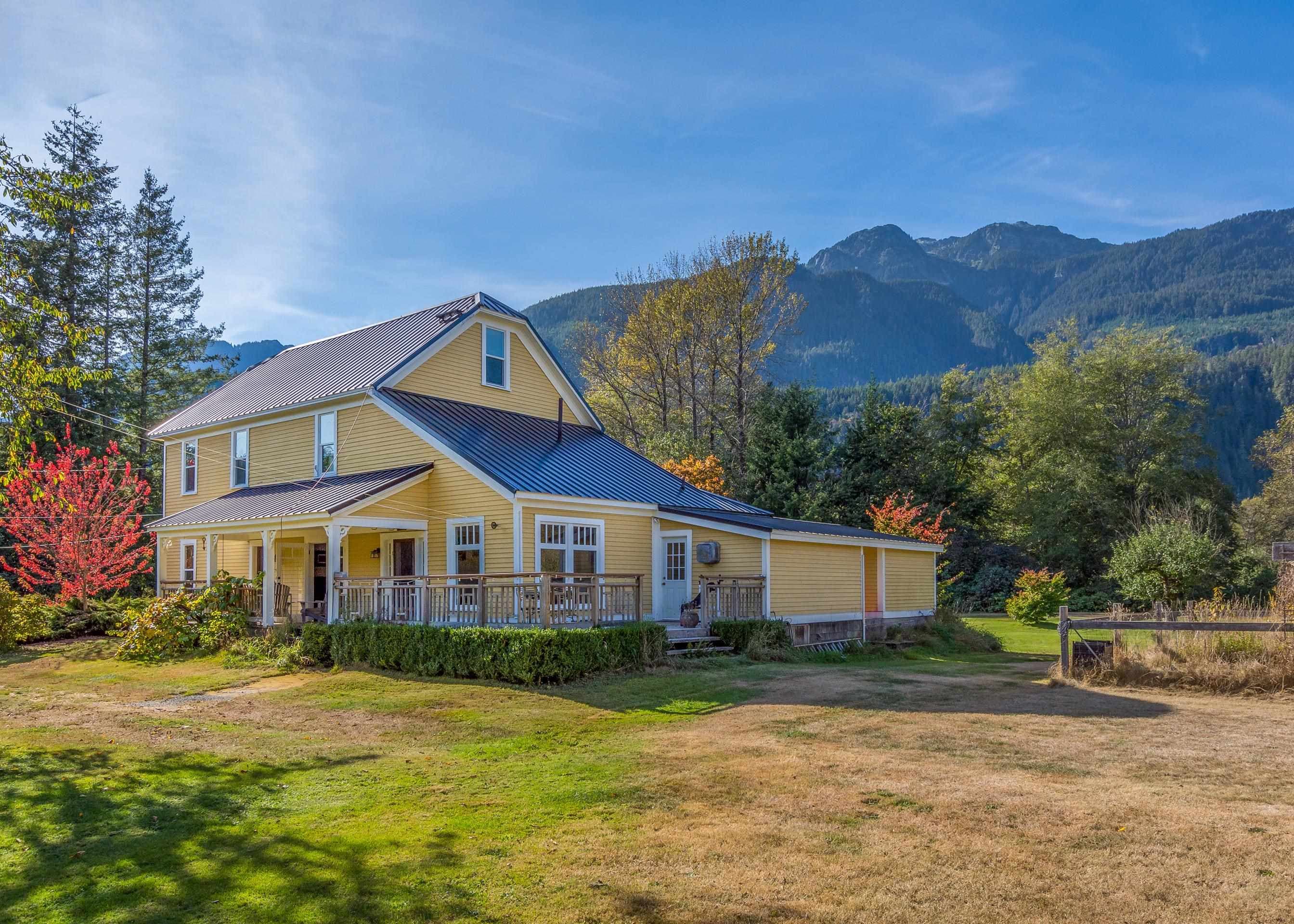 1189 Judd Road, Squamish, V0N 1H0 — photo 1