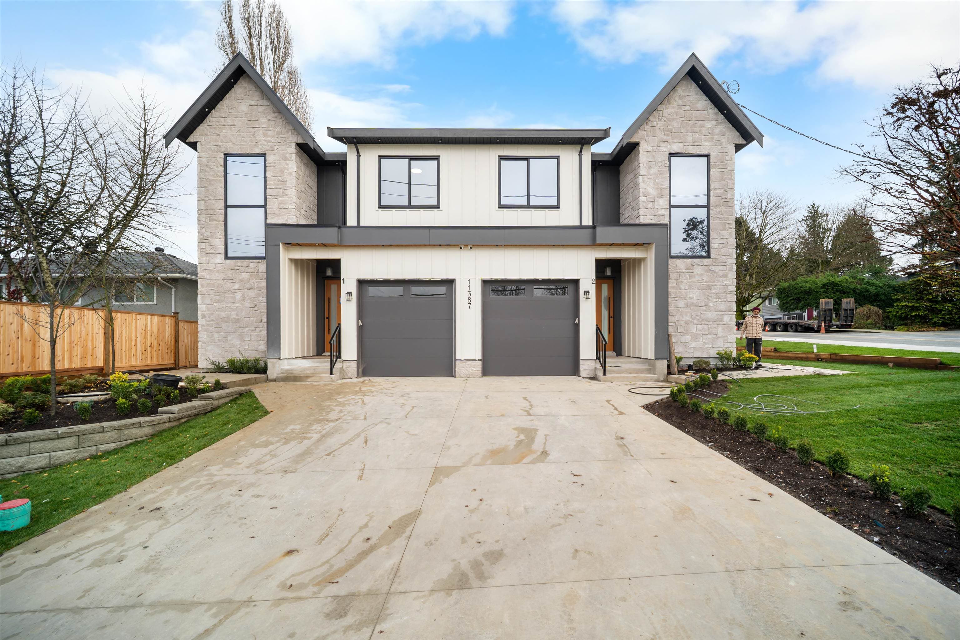 9214 114 Street, Delta, V4C 3K8 — photo 1