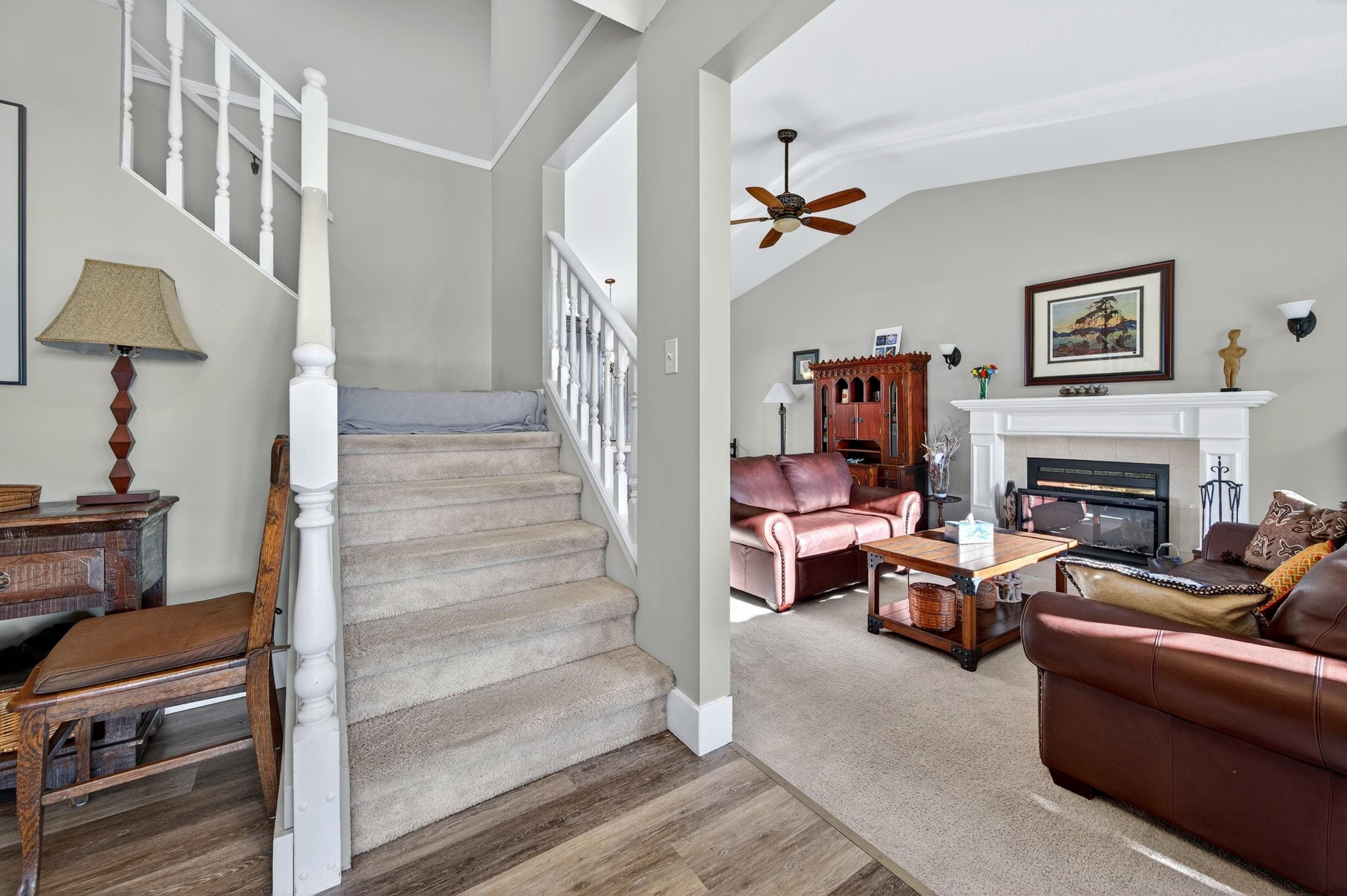 18477 57a Avenue, Surrey, V3S 7E4 — photo 2
