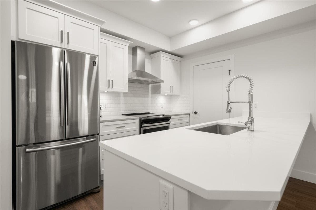 101 - 33568 George Ferguson Way, Abbotsford, V2S 0M3 — photo 1