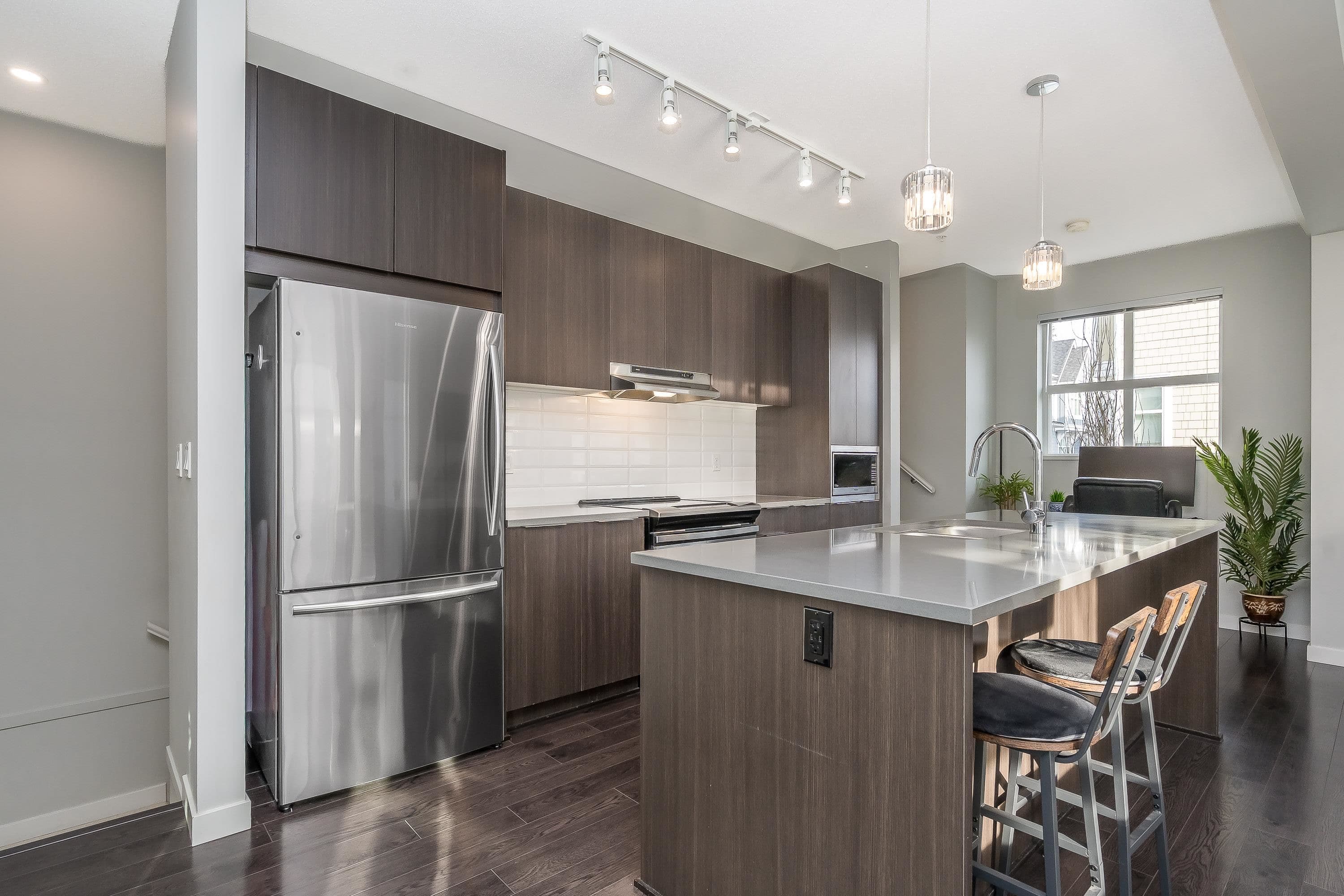 1001 - 11295 Pazarena Place, Maple Ridge, V2X 4K9 — photo 2