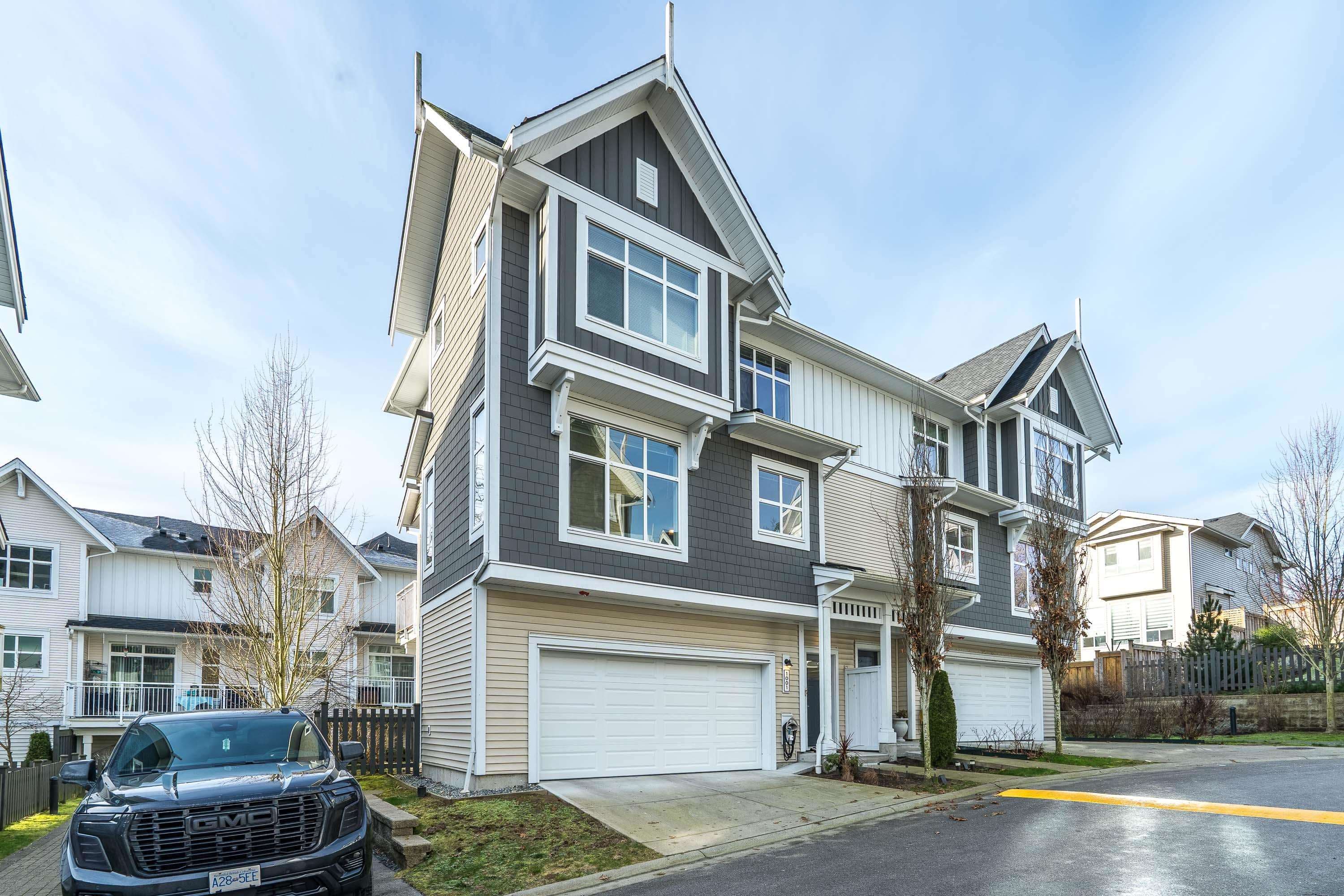 1001 - 11295 Pazarena Place, Maple Ridge, V2X 4K9 — photo 1