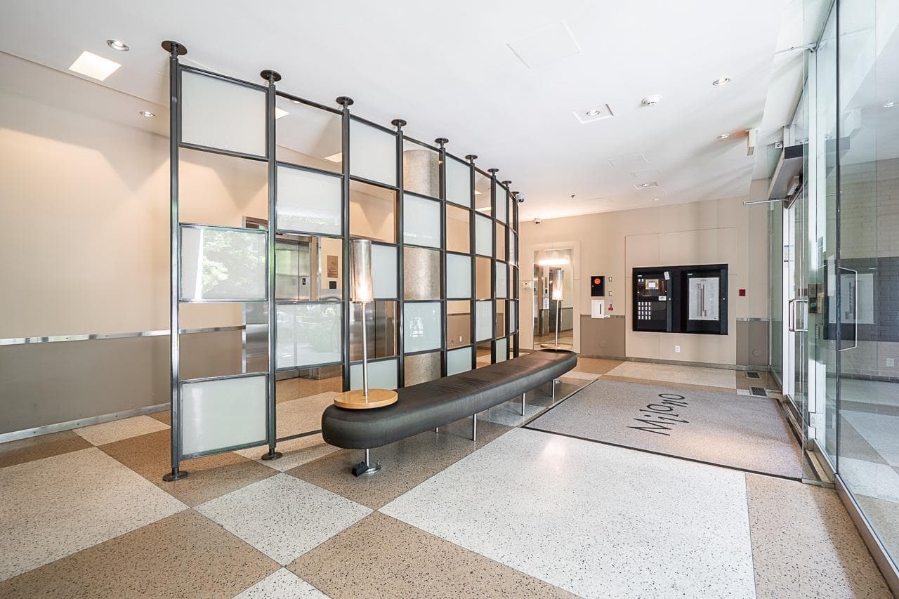 1202 - 1003 Burnaby Street, Vancouver, V6E 4R7 — photo 2