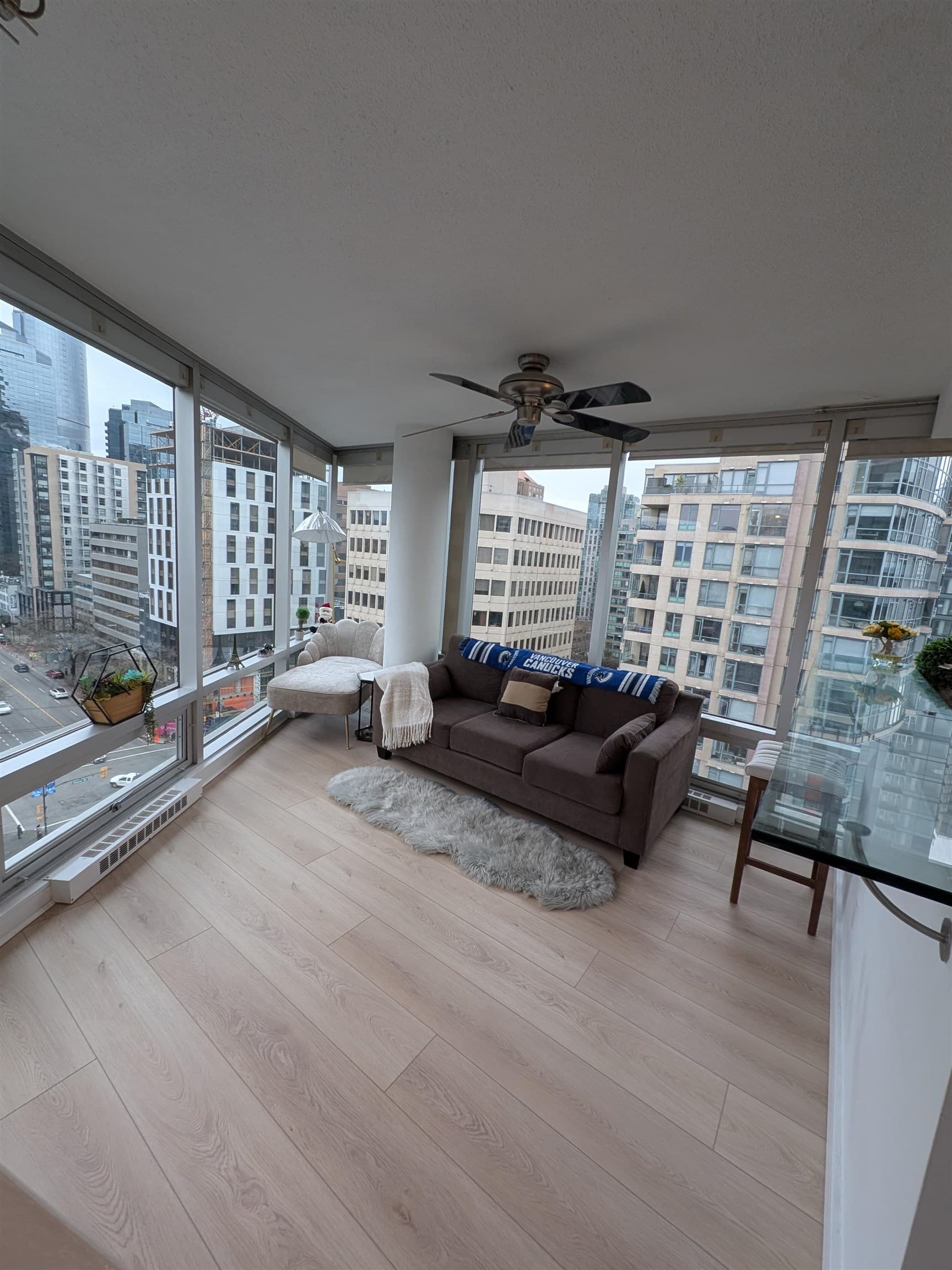 1202 - 1003 Burnaby Street, Vancouver, V6E 4R7 — photo 3