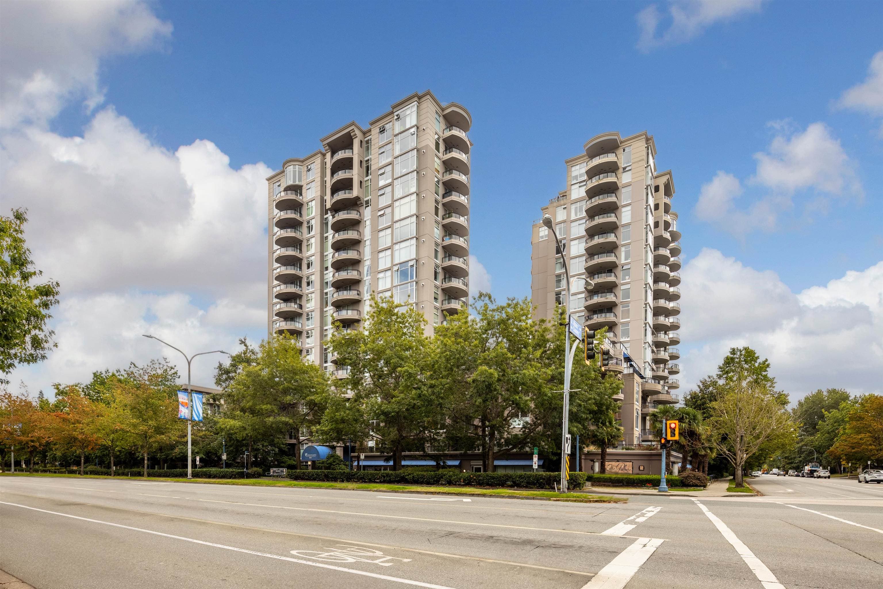 702 - 8460 Granville Avenue, Richmond, V6Y 4E7 — photo 1