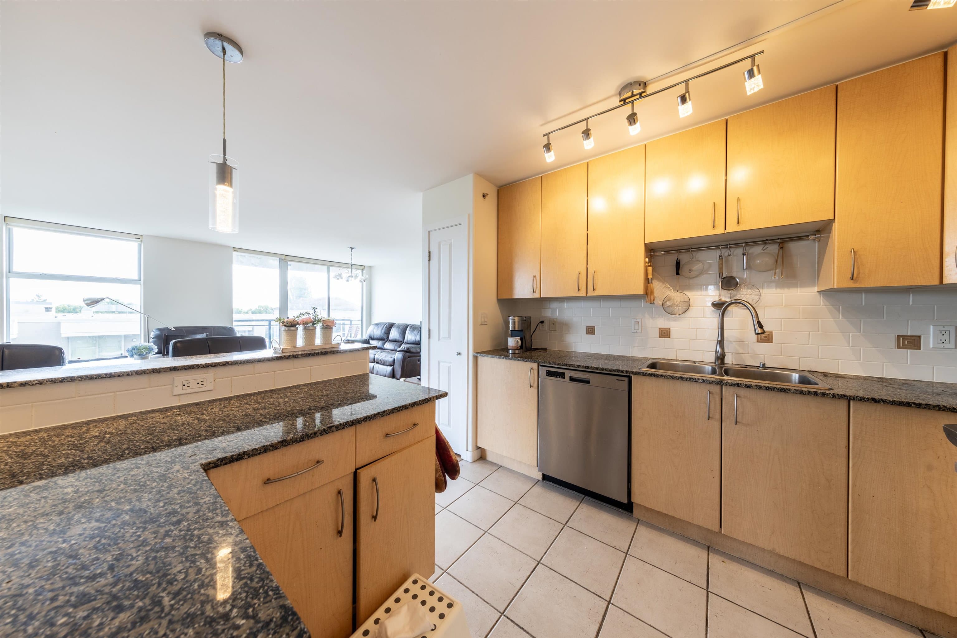 702 - 8460 Granville Avenue, Richmond, V6Y 4E7 — photo 5