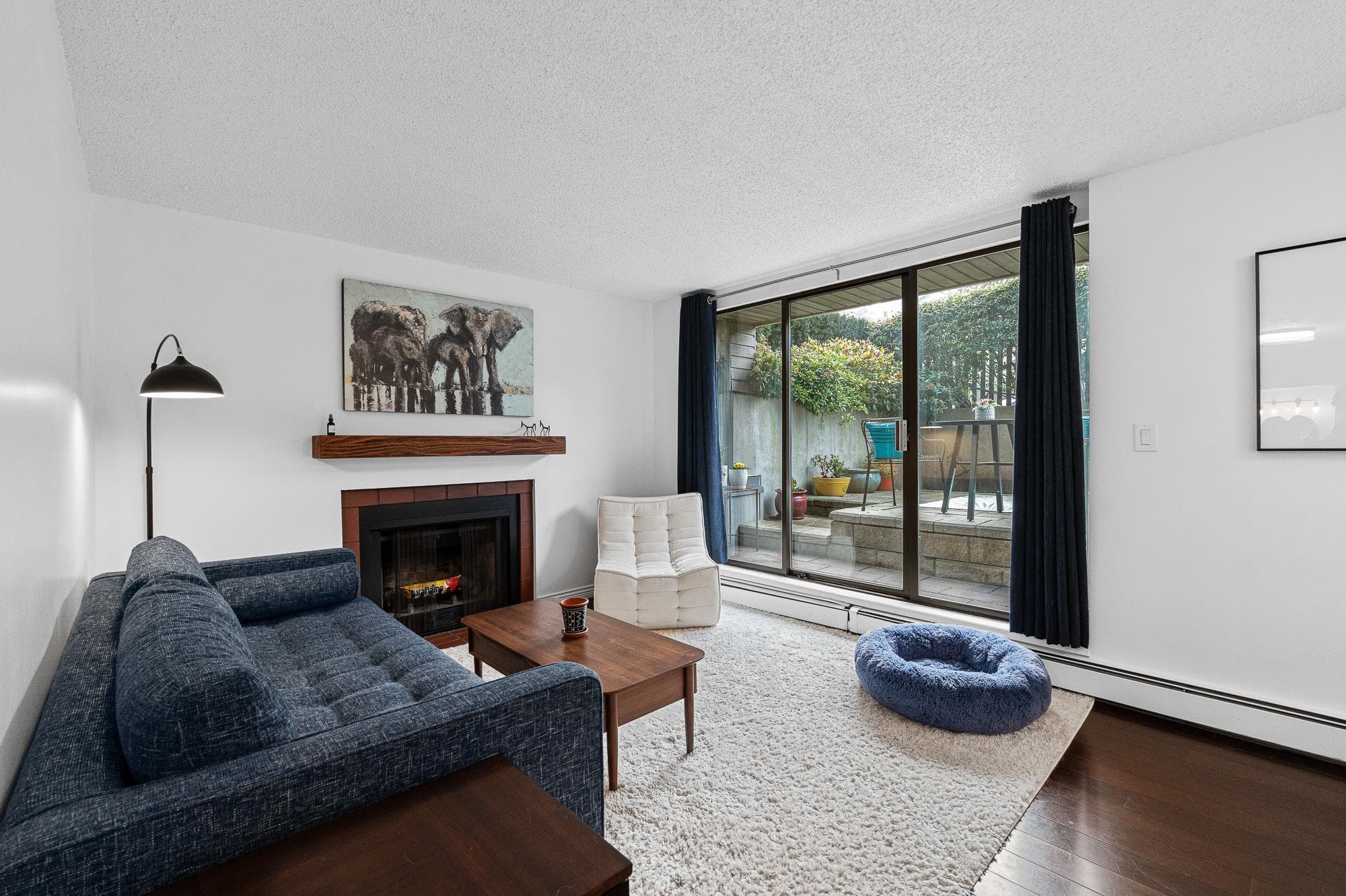 105 - 1875 W 8th Avenue, Vancouver, V6J 1V9 — photo 2