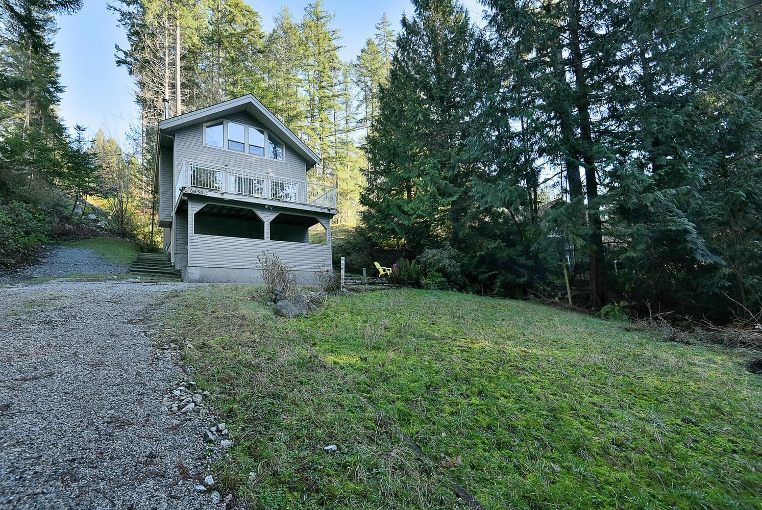 8650 Redrooffs Road, Halfmoon Bay