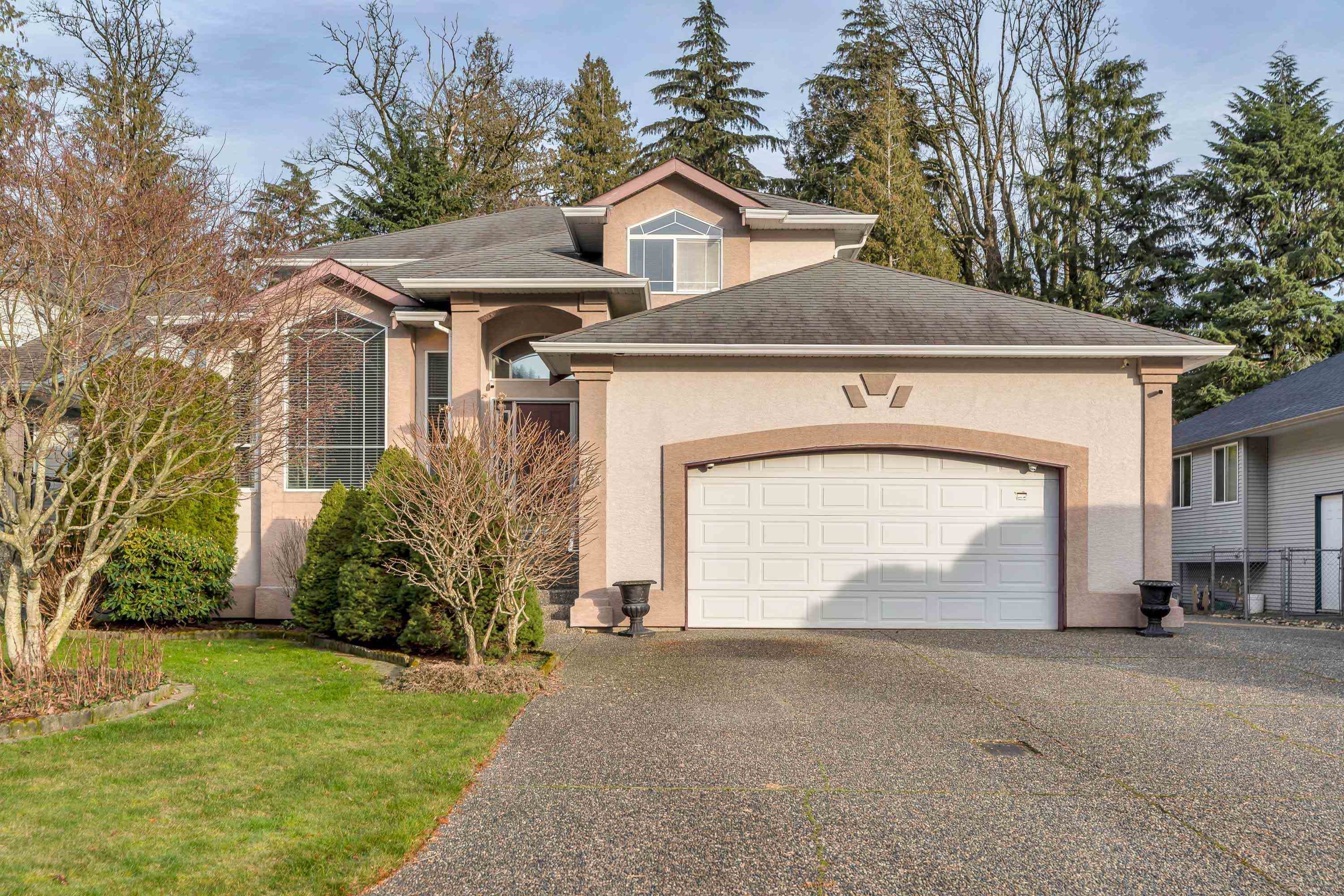 223 Balsam Avenue, Harrison Hot Springs