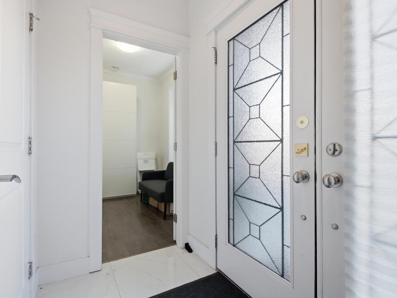 7847 15th Street, Burnaby, V3N 2M7 — photo 2