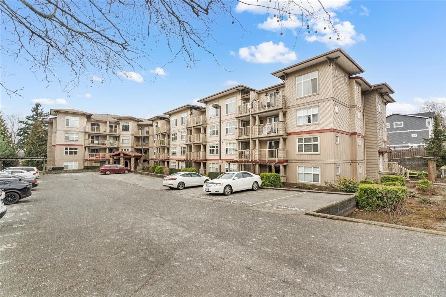 223 - 2515 Park Drive, Abbotsford, V2S 0B2 — photo 1