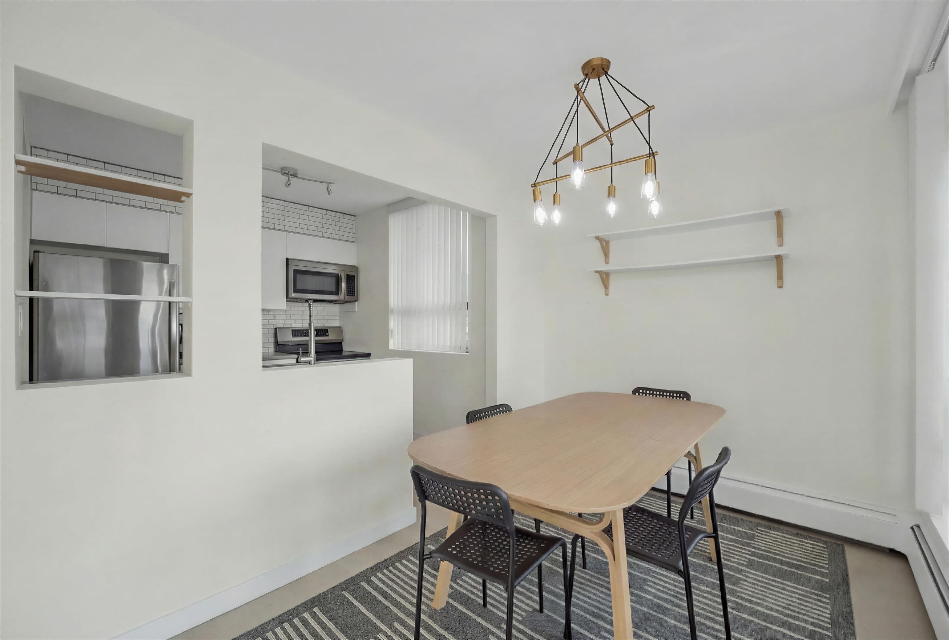502 - 1737 Duchess Avenue, West Vancouver, V7V 1P8 — photo 4