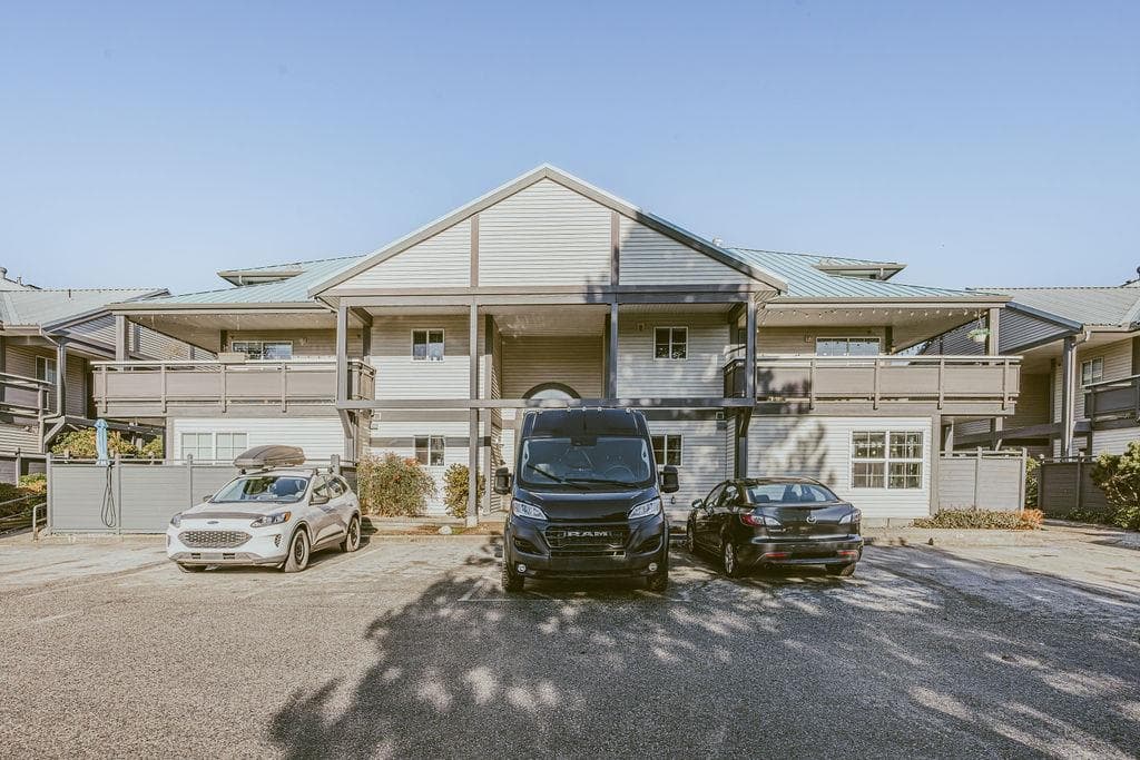 23 - 689 Park Road, Gibsons