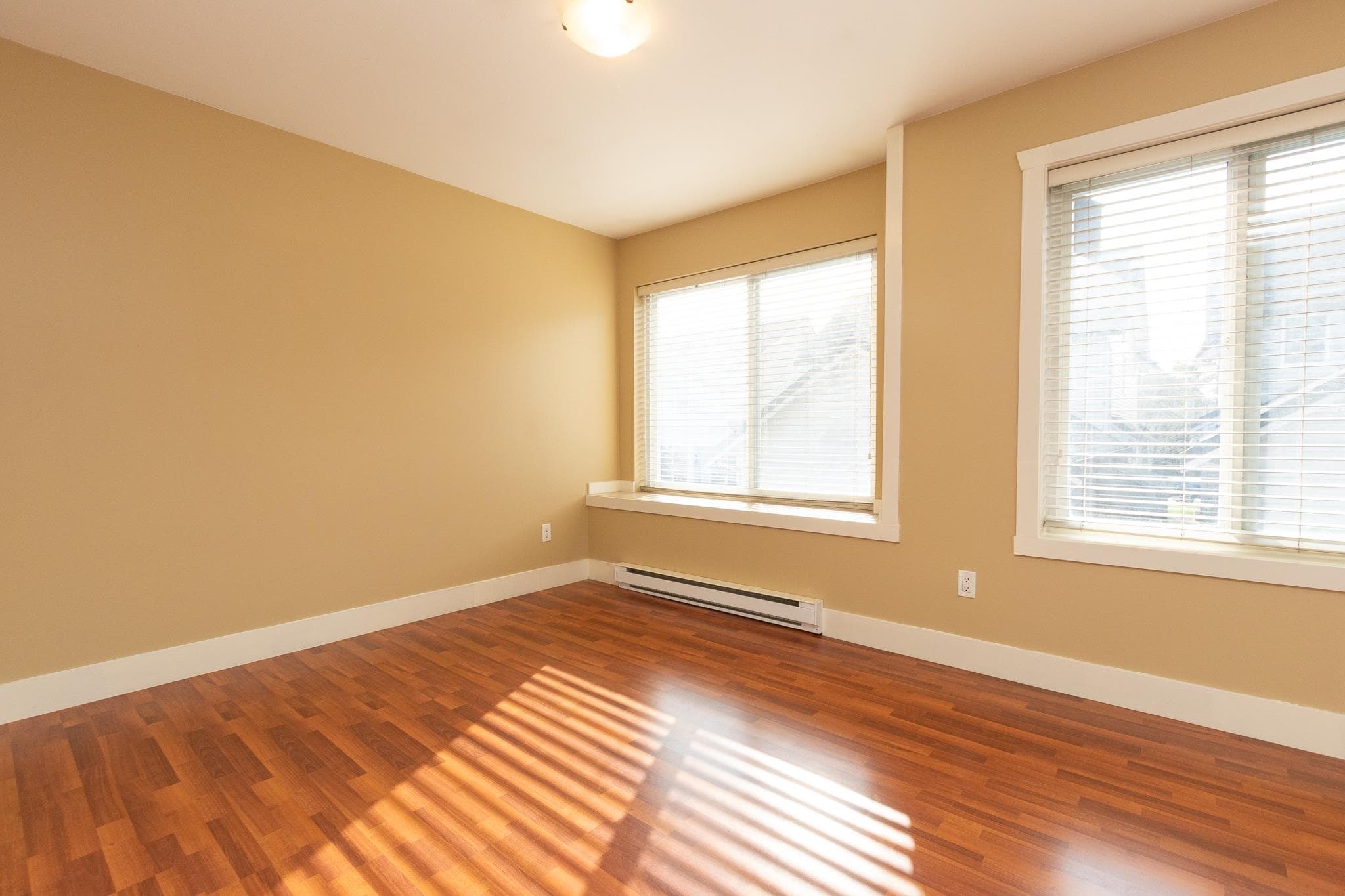 6983 196 Street, Surrey, V4N 5Z1 — photo 3